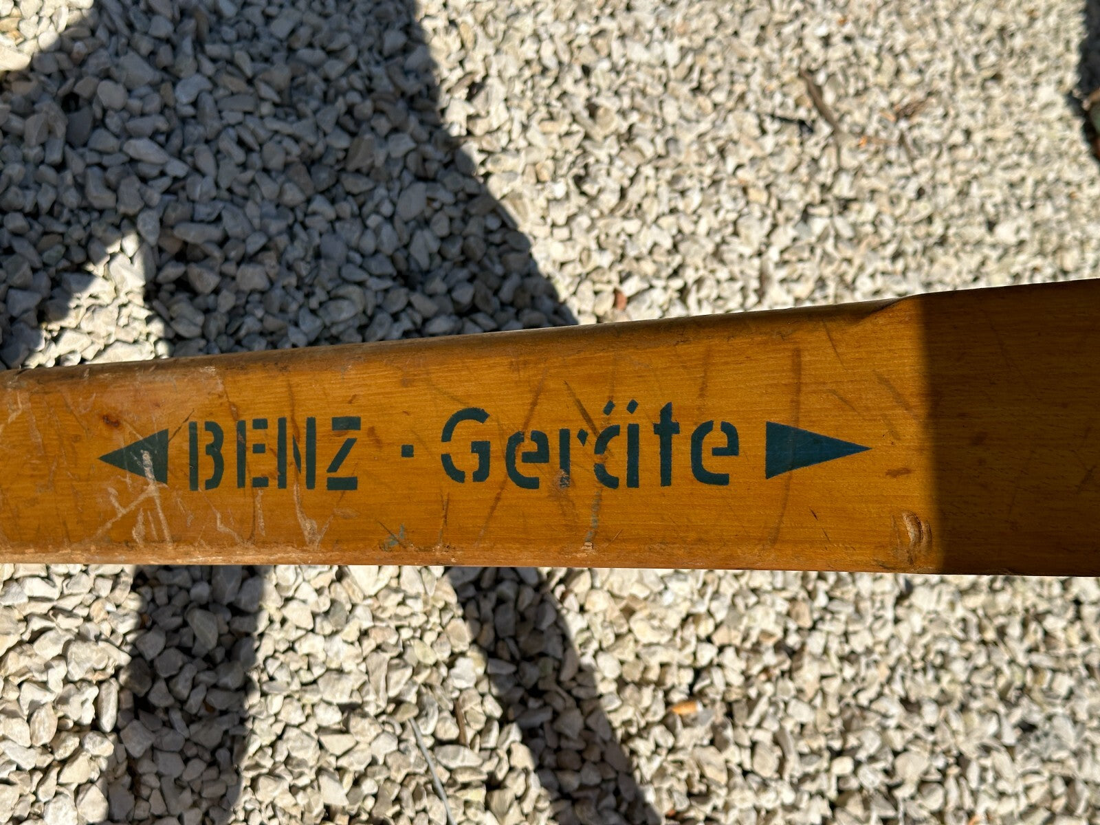 BENZ - alter Turnbock - Rindsleder - massiv Hartholz - Stufenlose Verstellung6