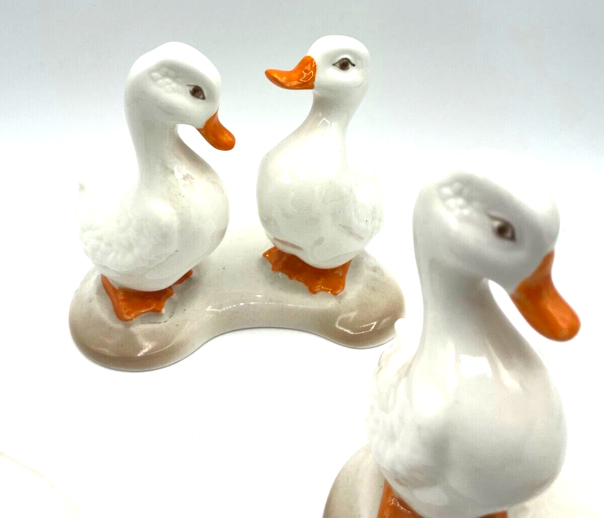 3 x Porzellan Figuren Figurengruppe Gänse Gans Oster Deko Osterdekoration H 13cm3