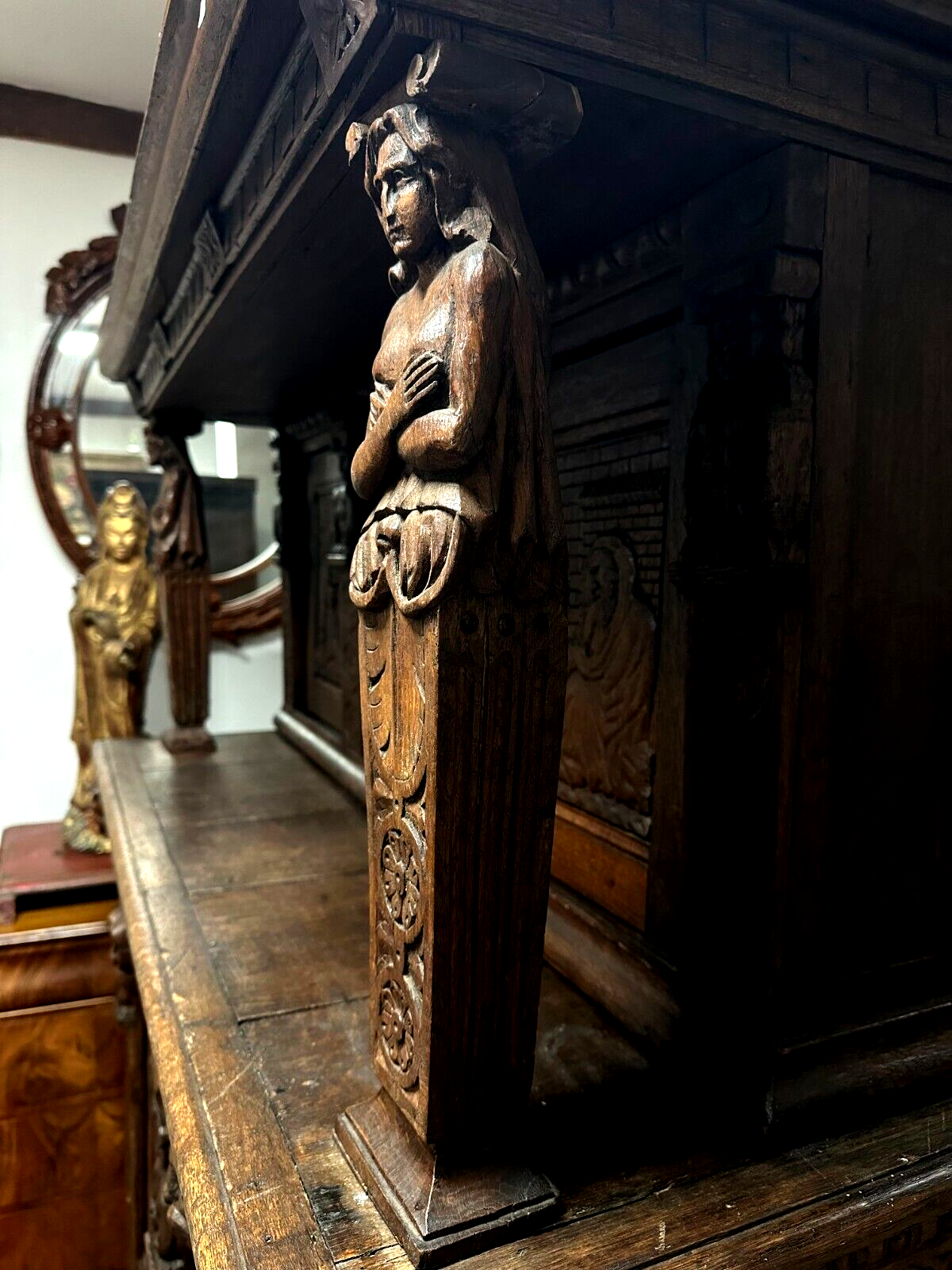 Renaissance - Eiche - 17. Jahrhundert - Buffet Schrank - reiche Schnitzerei16