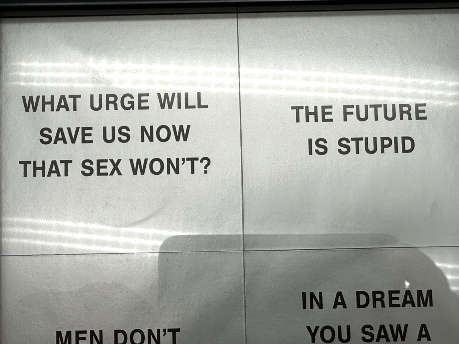 Jenny Holzer - Living Series - Druck auf Silberpapier - gerahmt - Kunstsammlung3