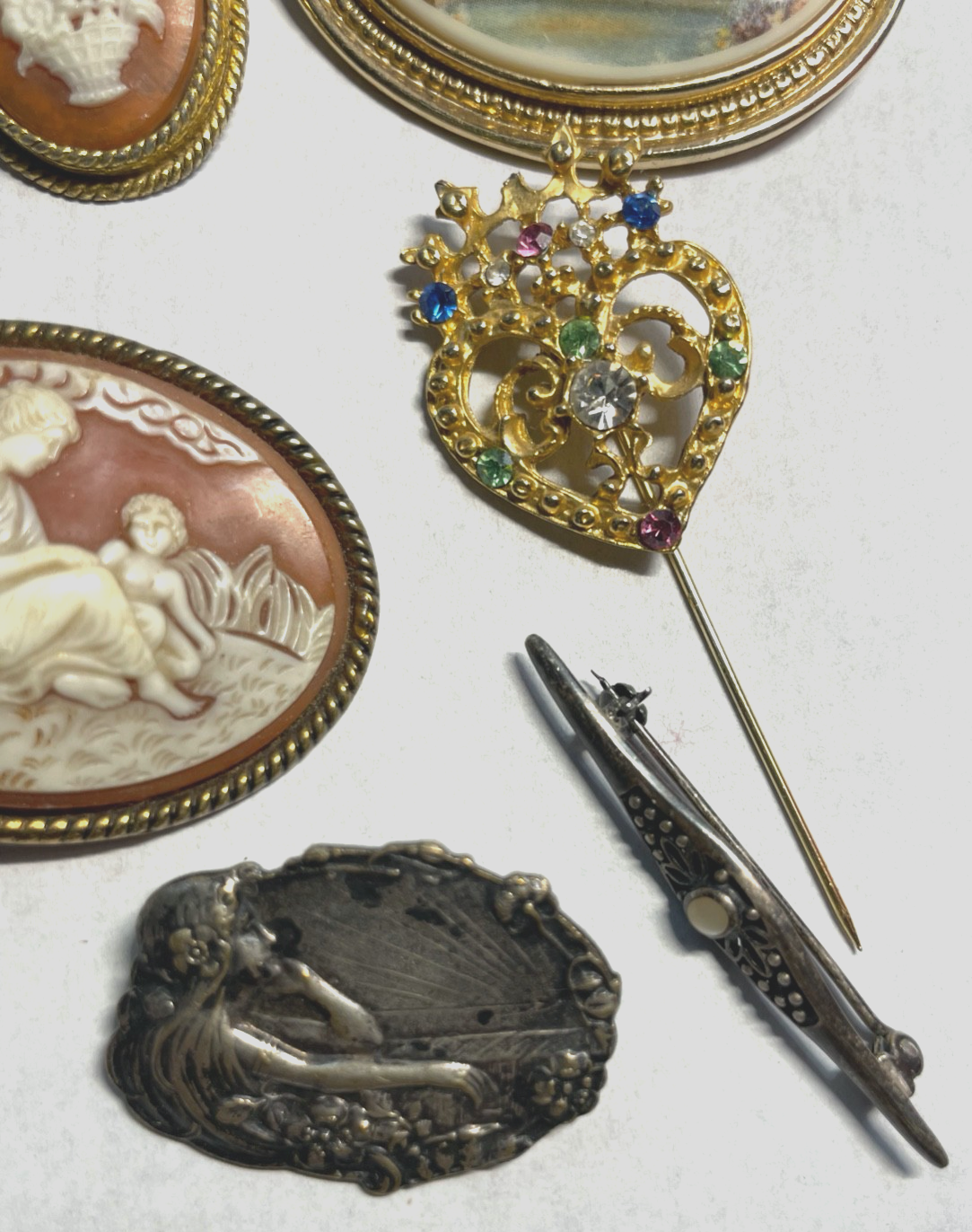 6 Nostalgie Broschen vintage Modeschmuck gepflegt auch mit Cameo Style3