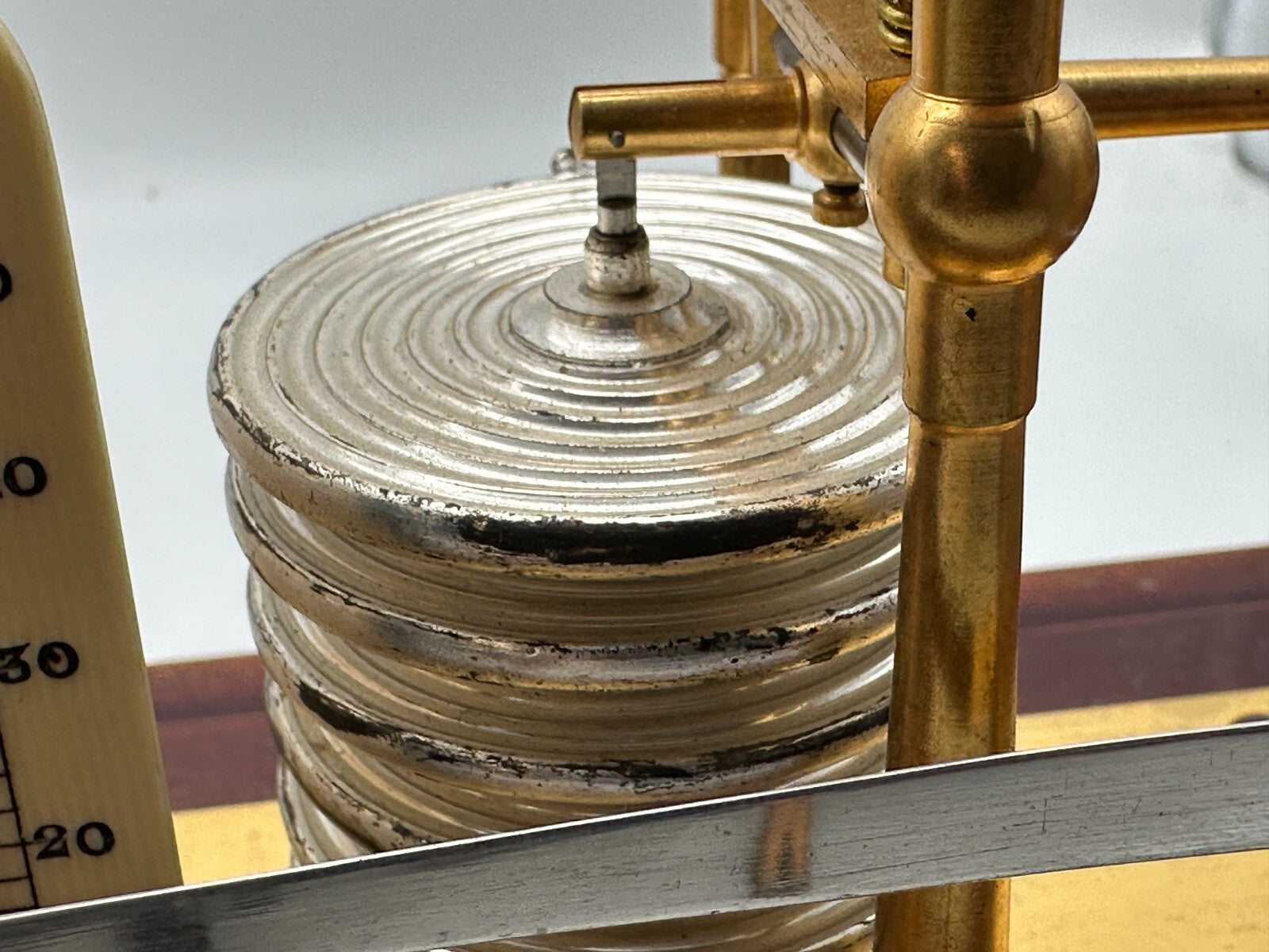 Barograph - C. Erbe Tübingen - Luftdruckmesser um 1900 - facettiertes Glas10