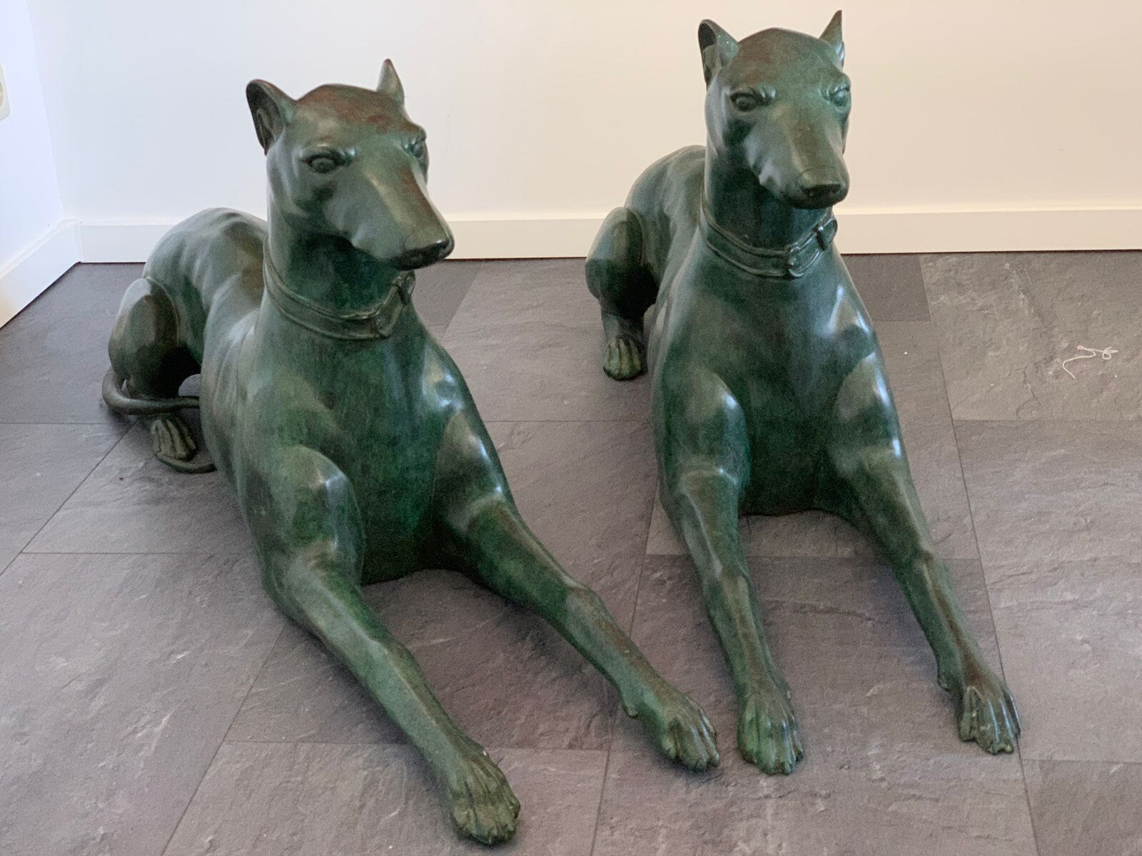 Windhund Paar Lebensgroß - Bronze patiniert - signiert - Vintage1