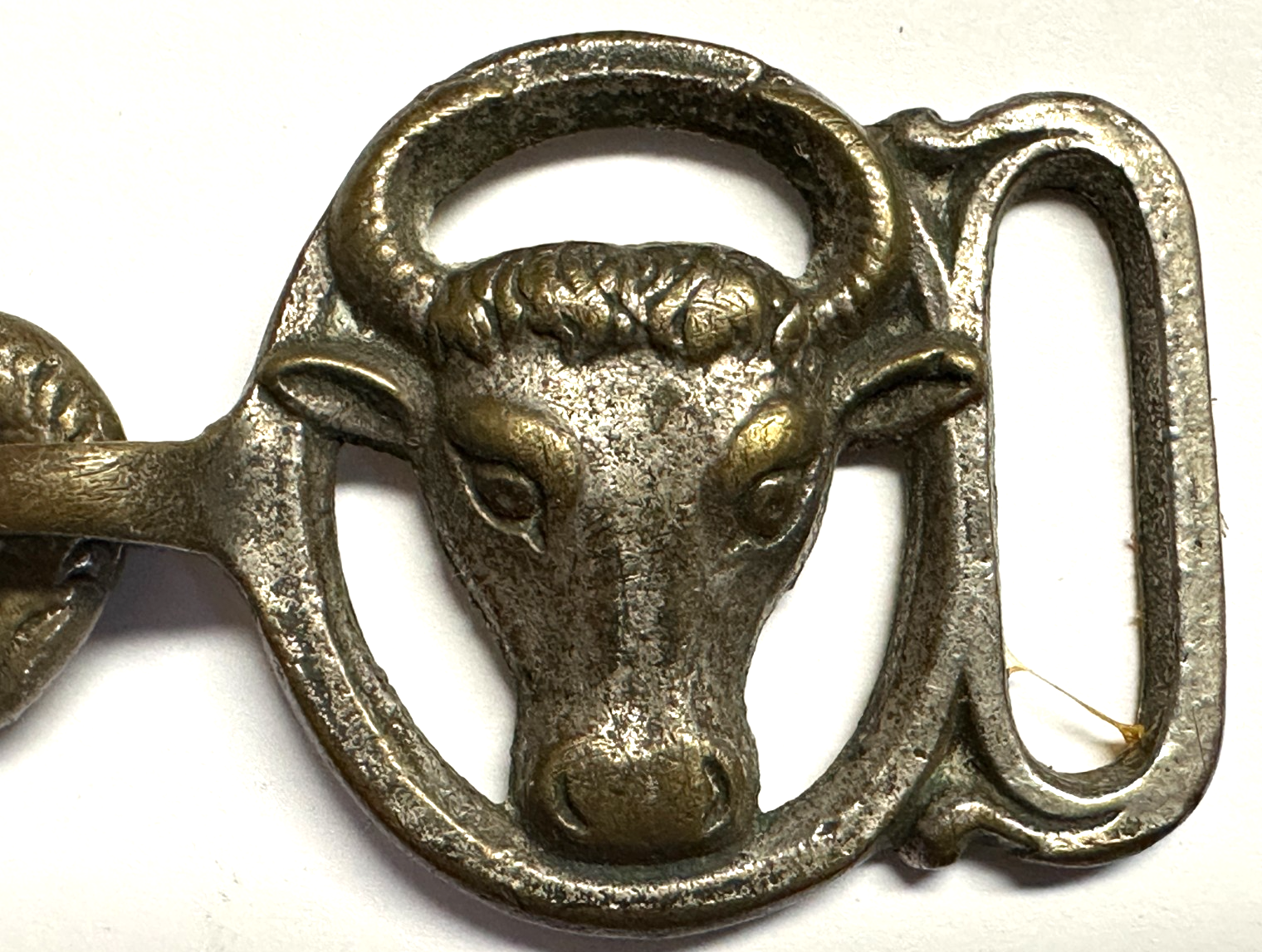 Metzger Zunft-Koppelschließe um 1920/30 – Doppel-Stierkopf - Schlangen-Haken3