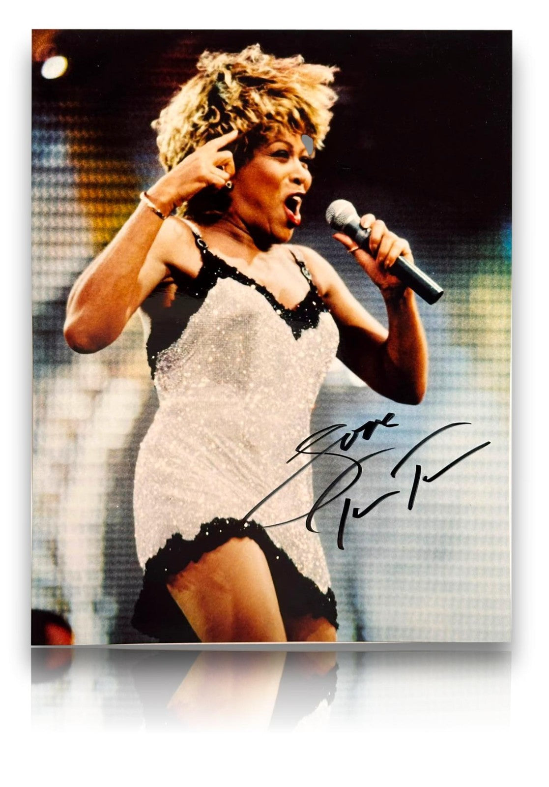 Tina Turner Autogramm signiertes Großfoto 25x20 cm Edding Konzertfoto Rock Legen0