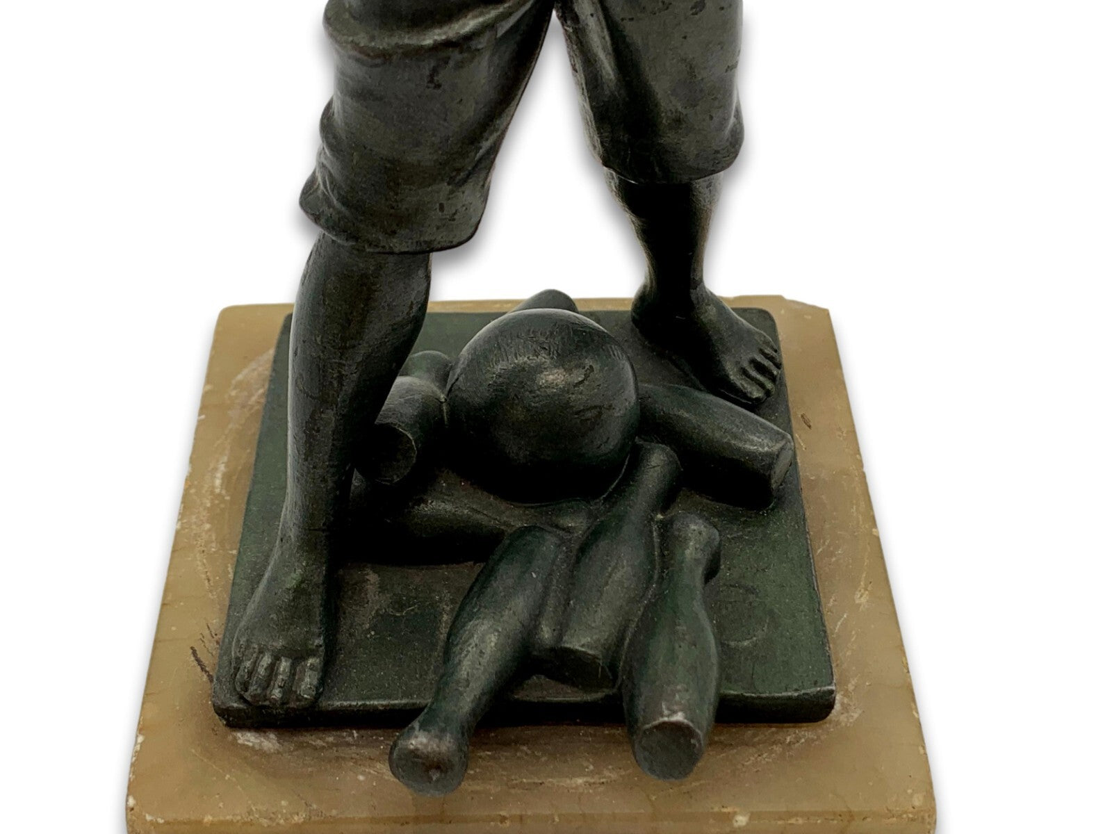 Zink Figur Skulptur patiniert- 'alle Neune' - Junge Bub mit Kegel - Marmorsockel6