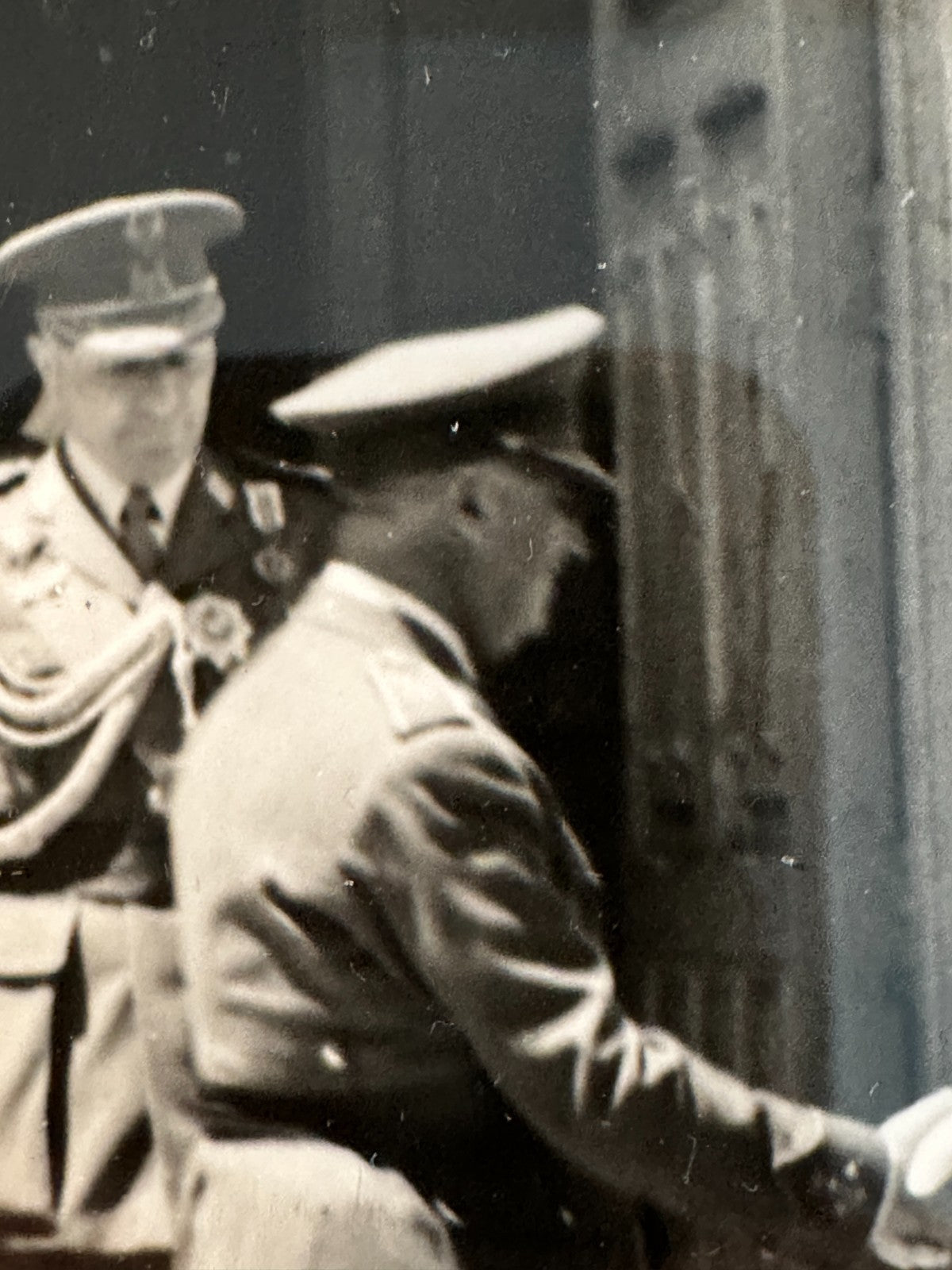 Francisco Franco – signierte Original-Fotografie am Kircheingang El Prado Madrid3