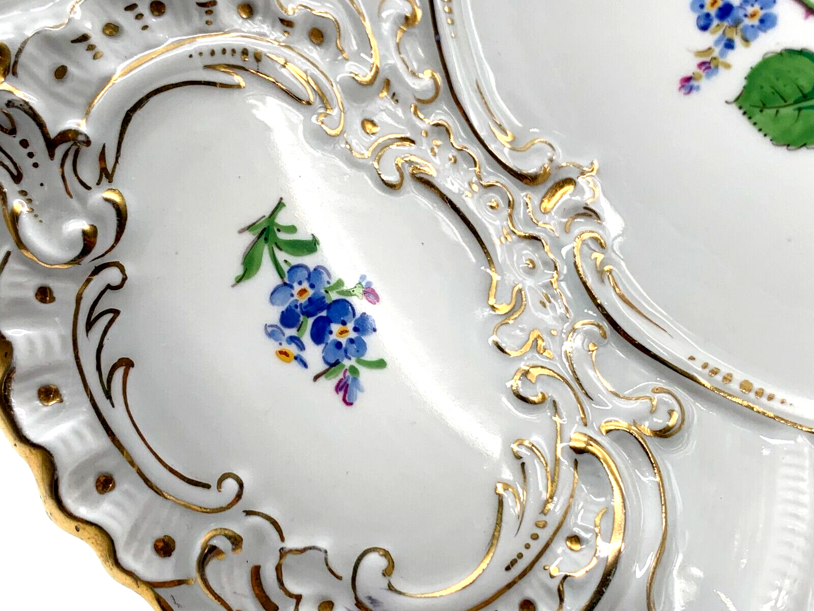 Prunkteller Meissen Schwerter Porzellan - Rosen Blüten Dekor - Gold staffiert4