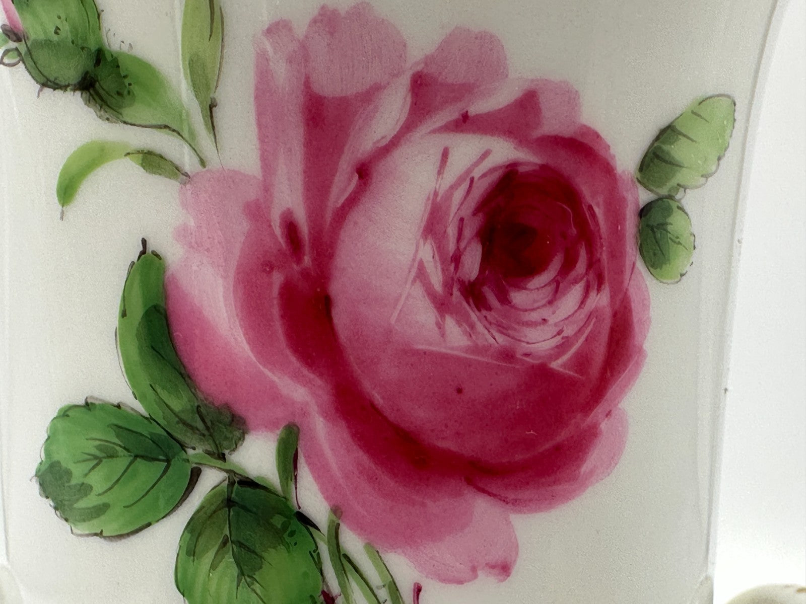 Antike Meissen Amphorenvase um 1900 – Handbemalt mit Rosen & Goldstaffage7