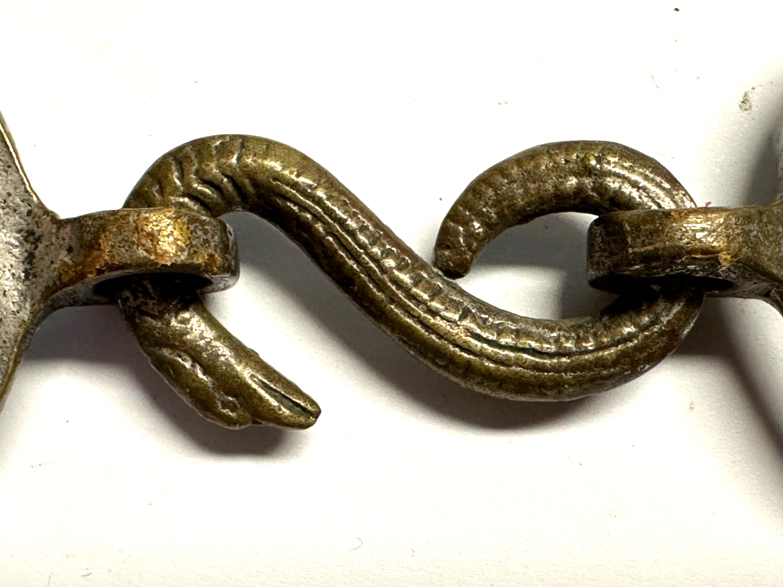 Metzger Zunft-Koppelschließe um 1920/30 – Doppel-Stierkopf - Schlangen-Haken15