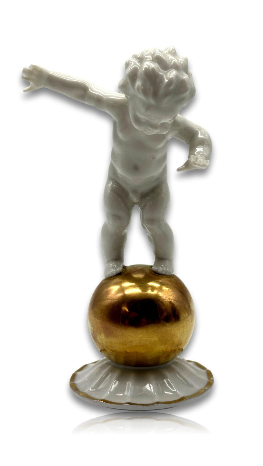 Hutschenreuther Putto auf goldener Kugel – Entwurf Karl Tutter - signiert0