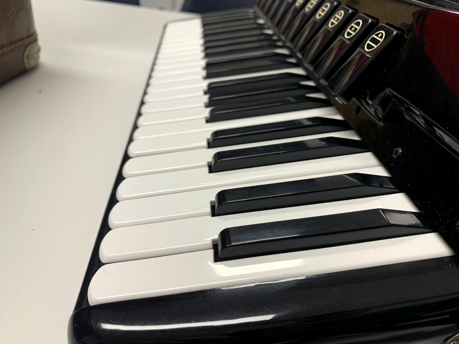 Profi Victoria Accordion 120 Bass - 11 x Diskantregister - 4 x Bassregister6