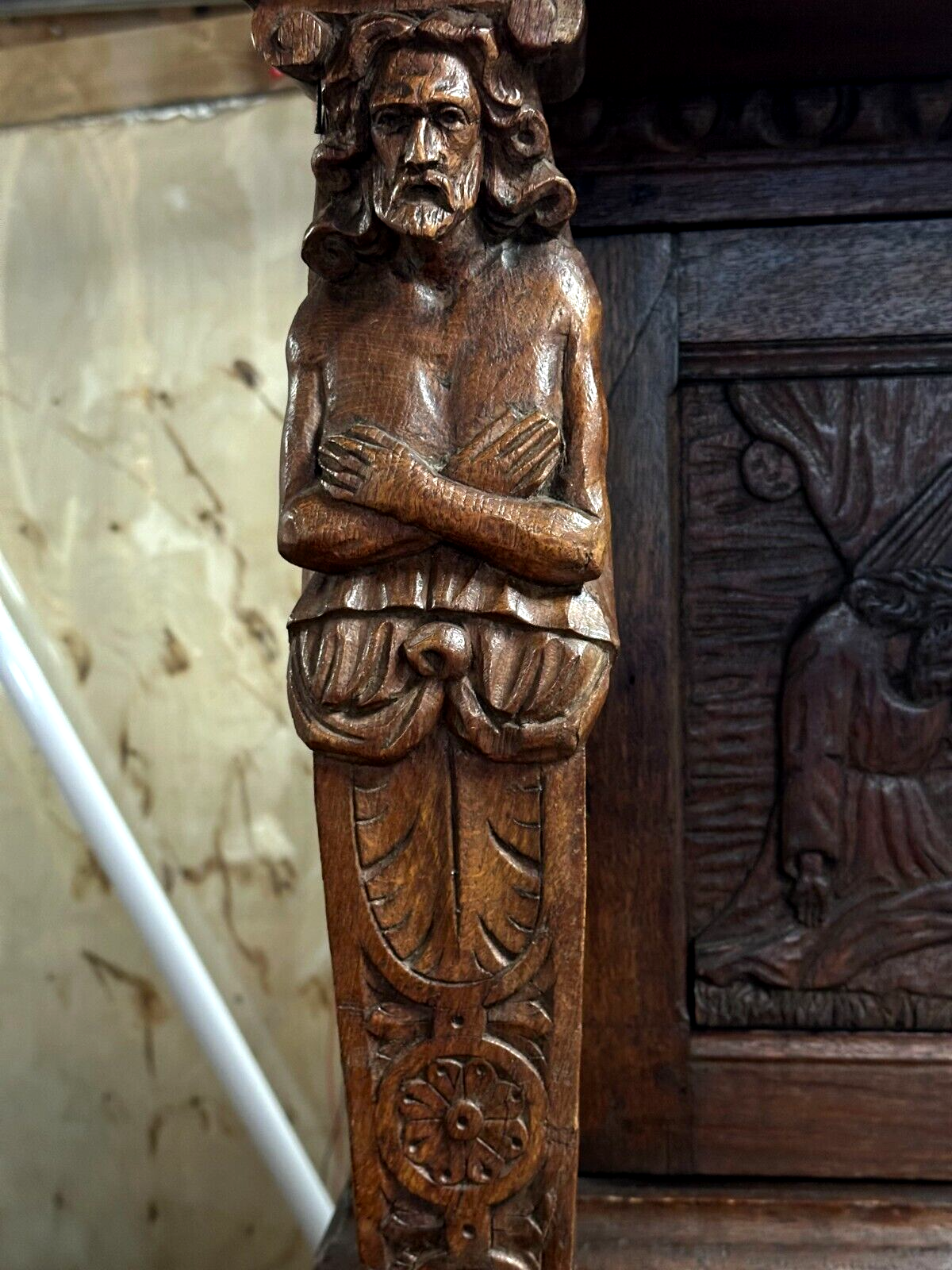 Renaissance - Eiche - 17. Jahrhundert - Buffet Schrank - reiche Schnitzerei11