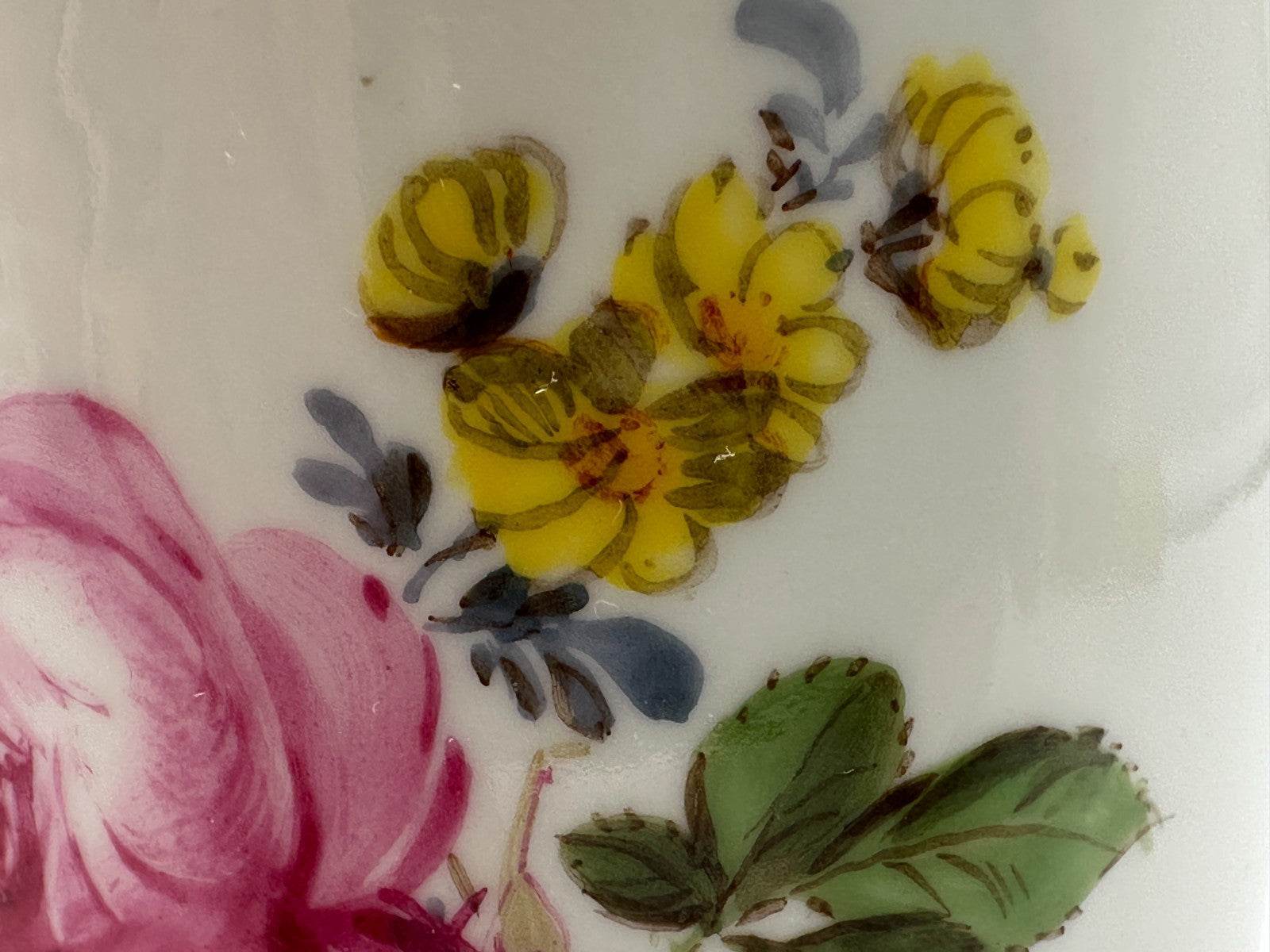 Meissen Vase um 1900 – handbemalt - Blumen & Schmetterling - Goldstaffage8