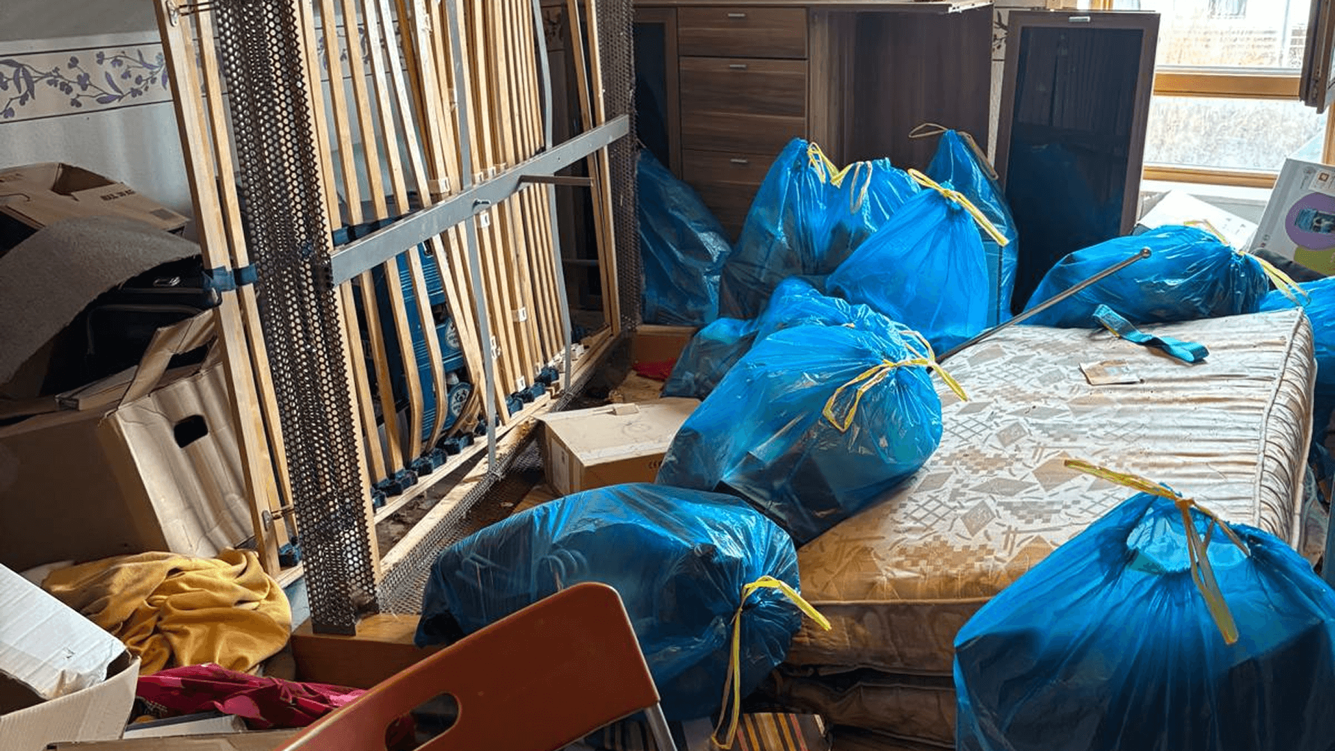 Was kostet es eine Messi-Wohnung entrümpeln zu lassen?