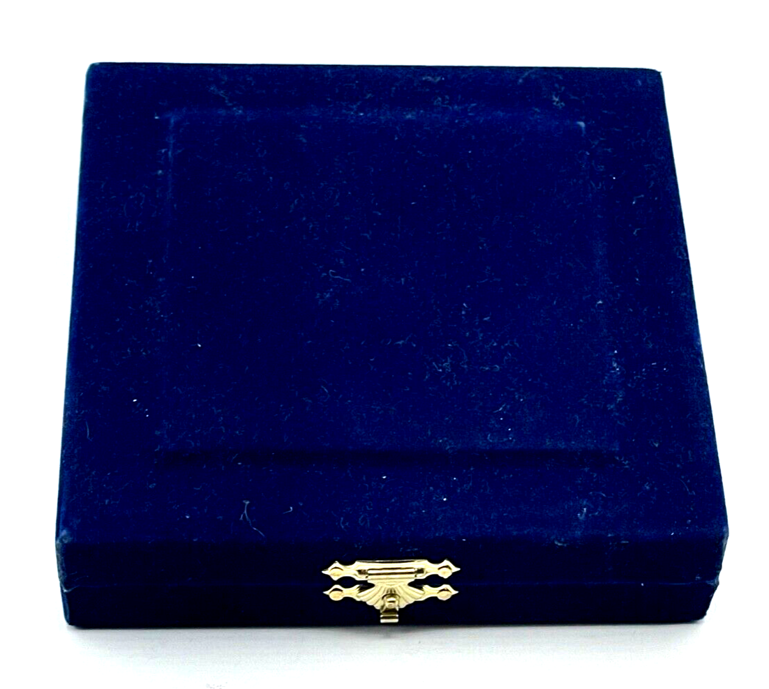 Große Medaille vergoldet Ägyptisches Haus Deutschland E.V. emailliert orig. Box4