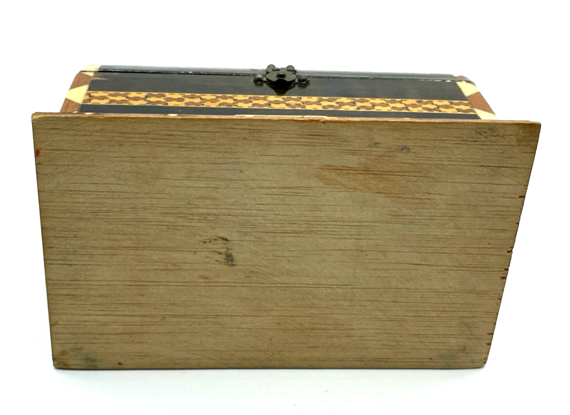 Vintage Schatulle Deckeldose feine Einlegearbeiten Intarsien Truhe Handarbeit6