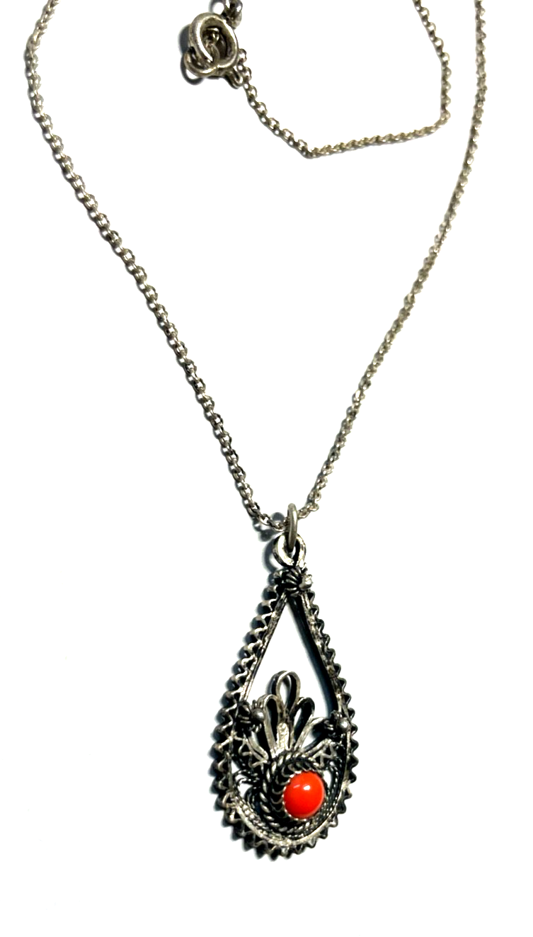 Antik 800 Silber Kette Filigransilber Anhänger mit Koralle Handarbeit2