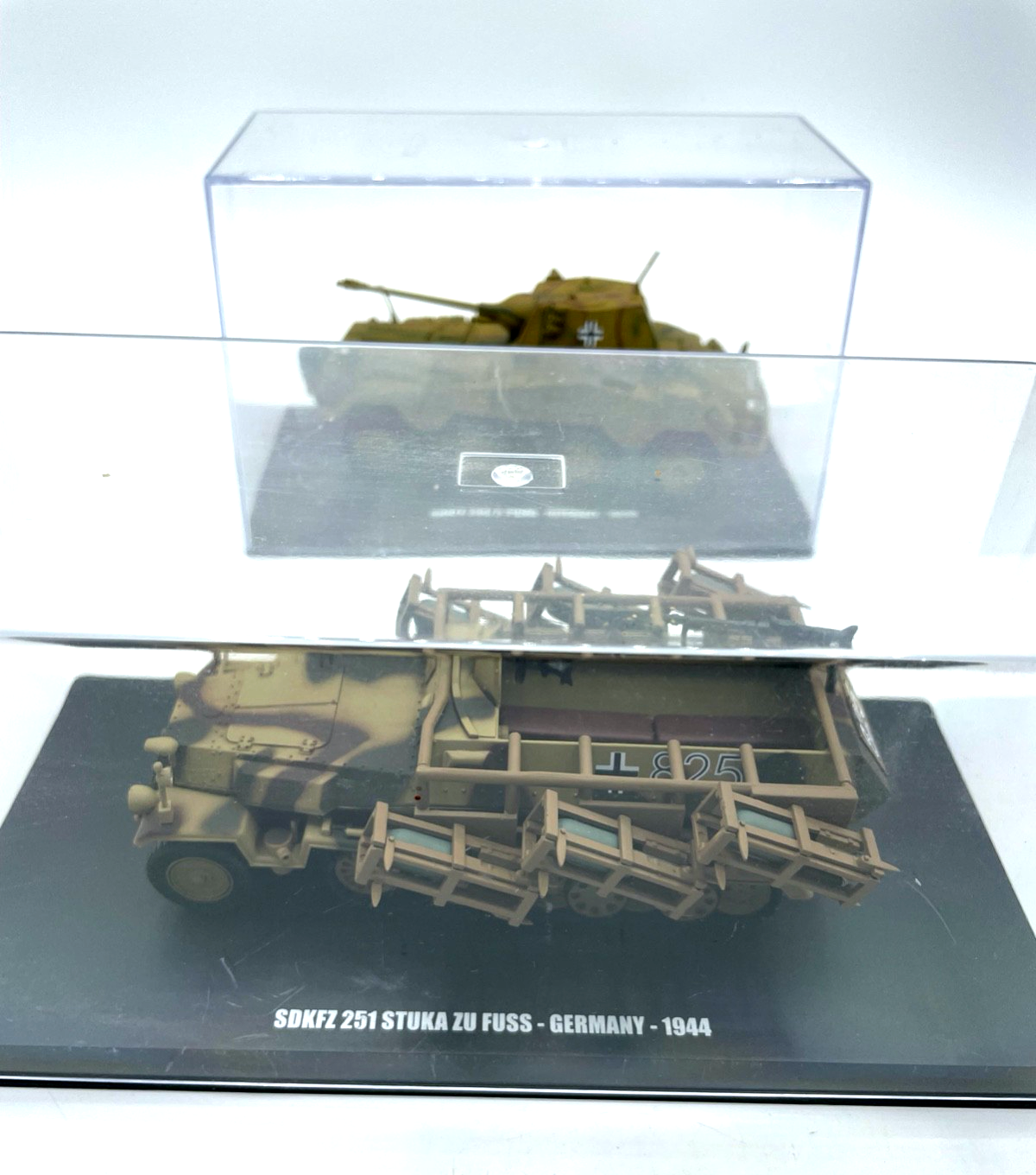 Dachbodenfund 2 x WK II Modell Fahrzeuge Militär Panzer Puma + Stuka zu Fuss2