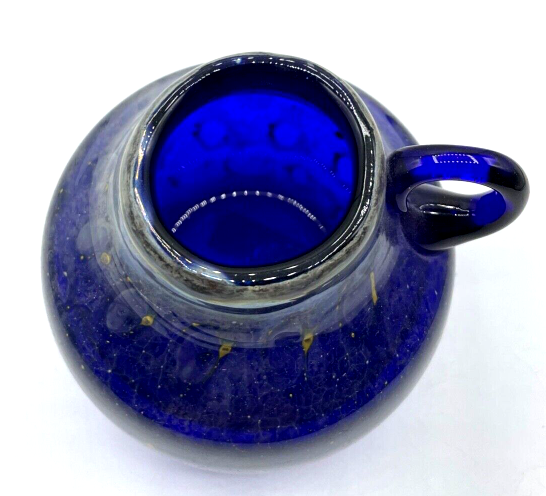 Kunsthandwerk dekorativ Kunstglas Vase blau Einschmelzungen Handarbeit H 11 cm7