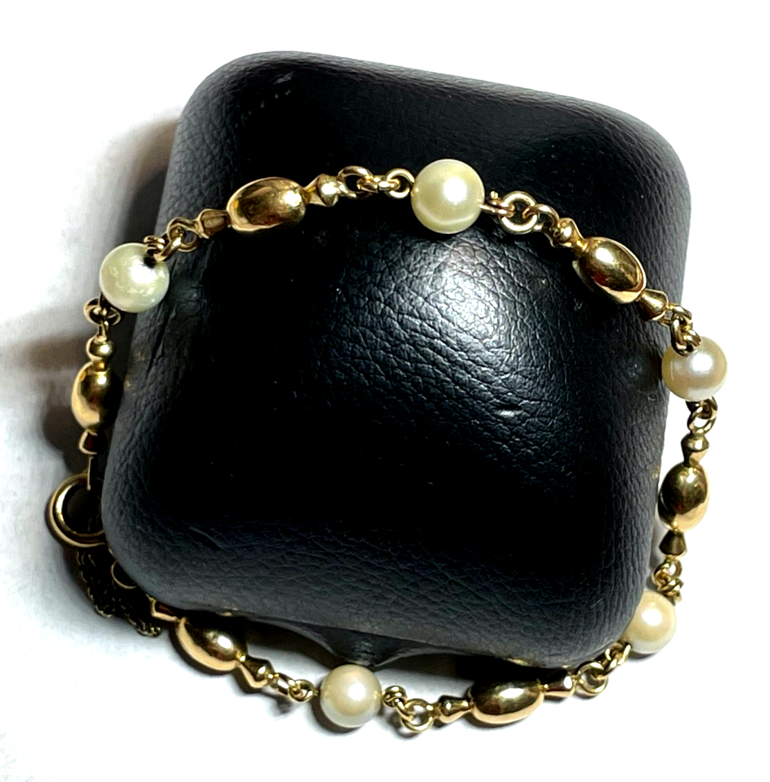 Solides 750 Gold 18 K Gold apartes Armband mit Akoya Perlen Juwelier L 21,5 cm1