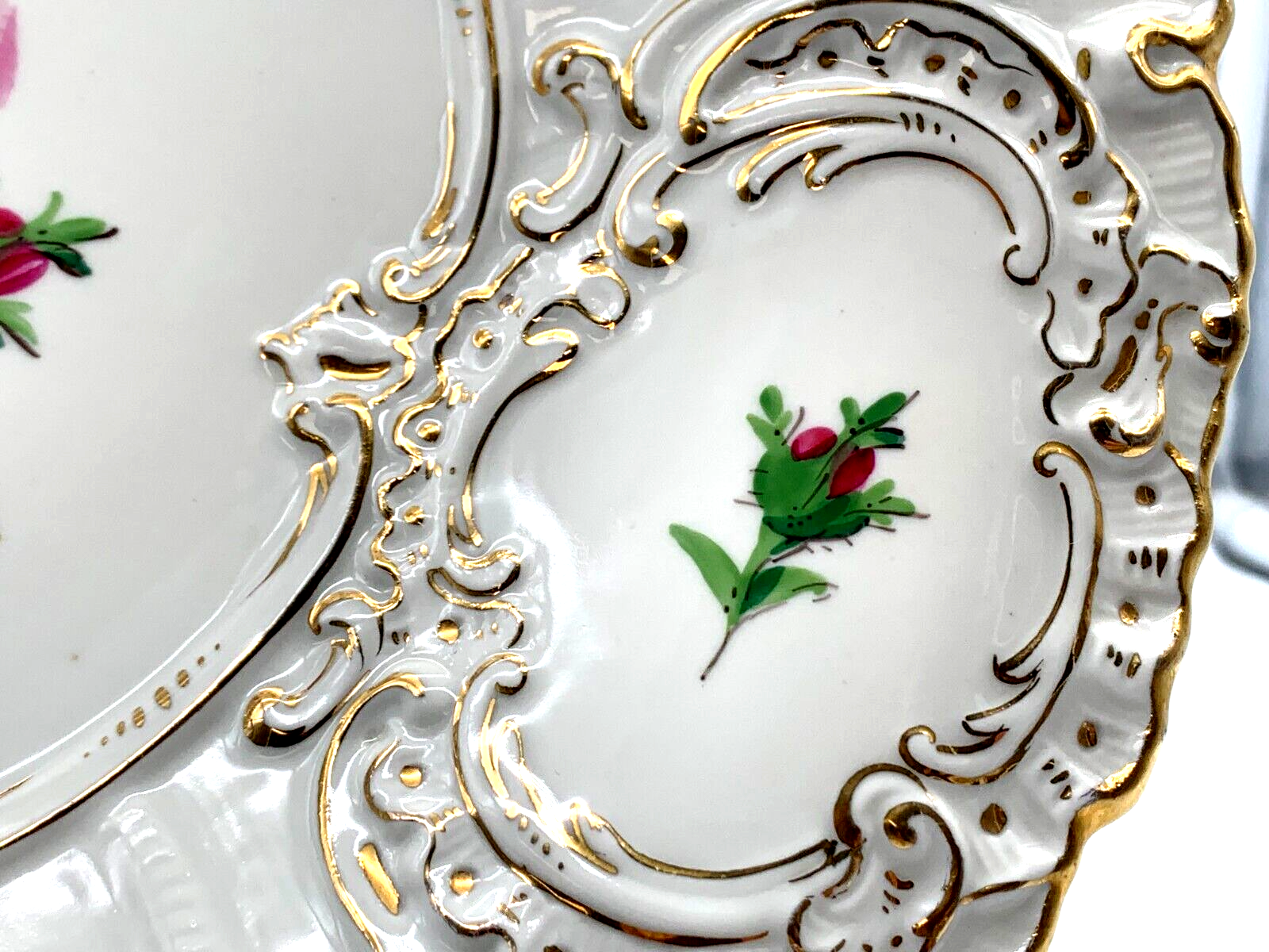 Prunkteller Meissen Schwerter Porzellan - Rosen Blüten Dekor - Gold staffiert5