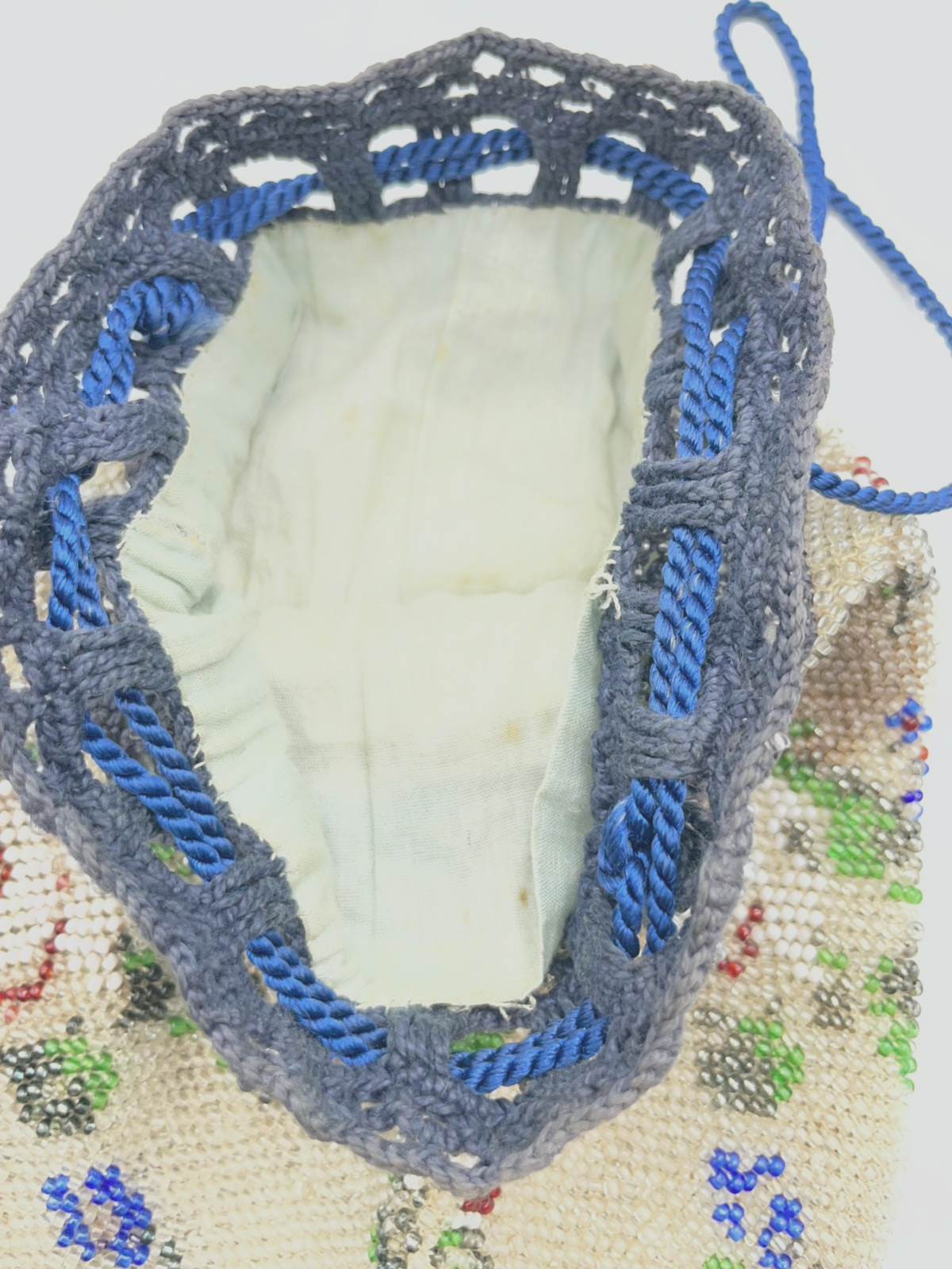 Antik Pompadour Glasperlen Tasche Perlenbeutel Handarbeit Perlentasche um 19004