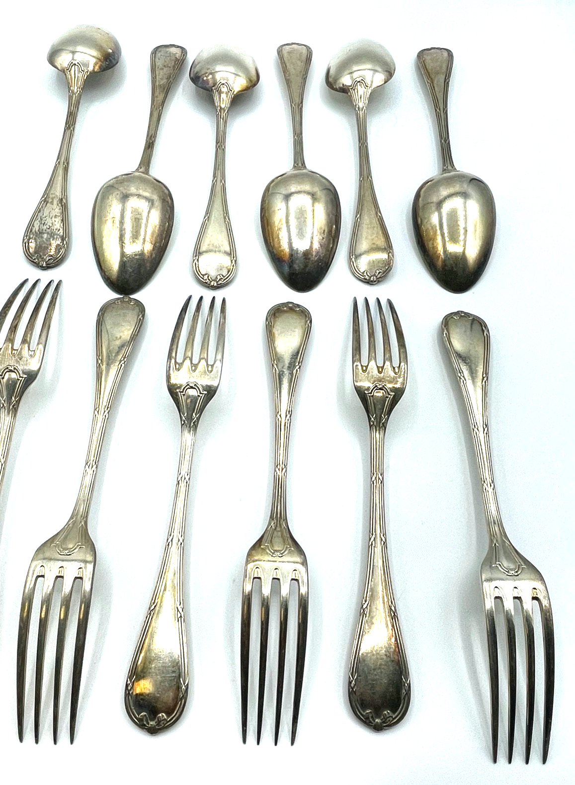 Antik Christofle 6 Gabeln 6 Löffel Rubans Kreuzband Muster versilbert rar8