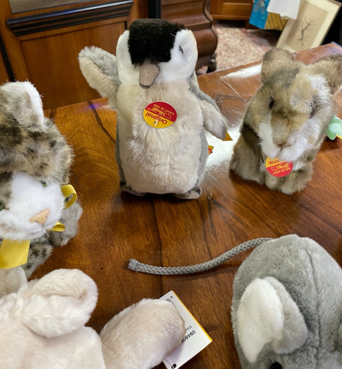 7 x top gepflegt Steiff Tier Konvolut Hase Pinguin Schwein Katze Maus Elefant4