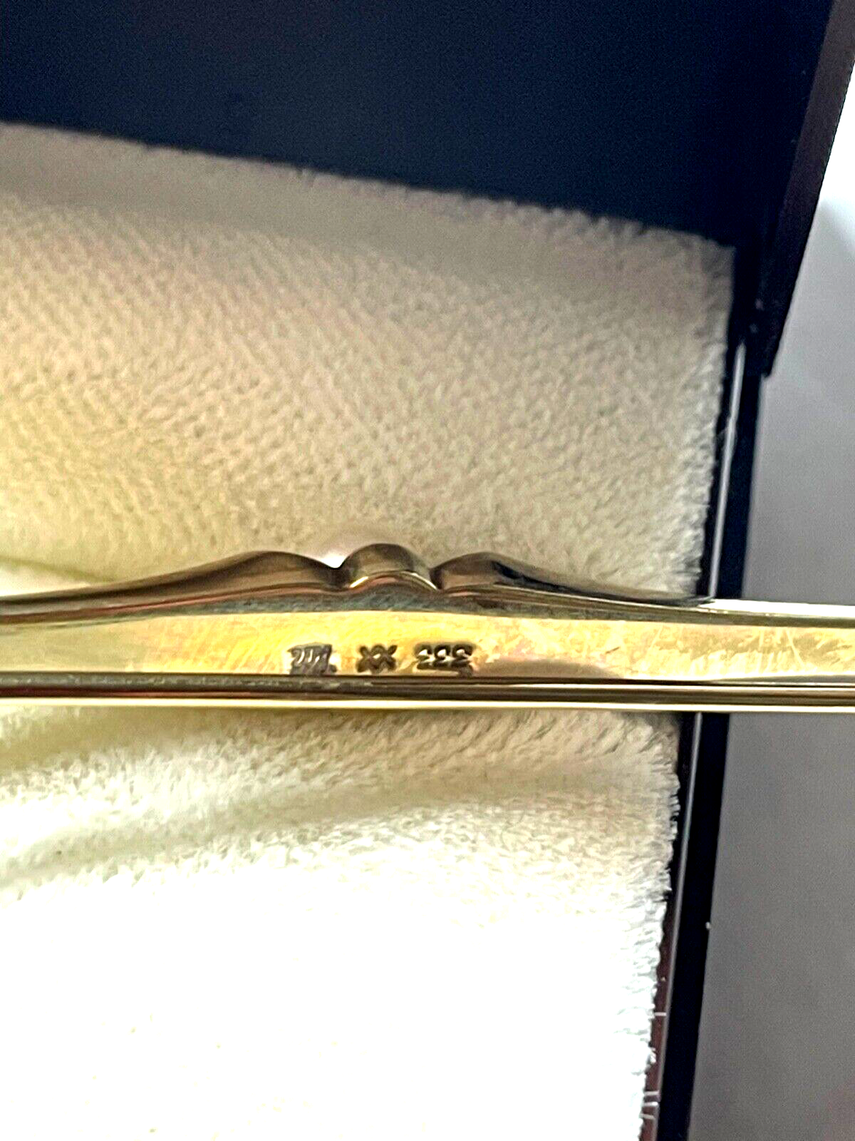 333 Gold 8K Gelbgold klassische Stabbrosche Anstecknadel mit echte Perle II 62mm2