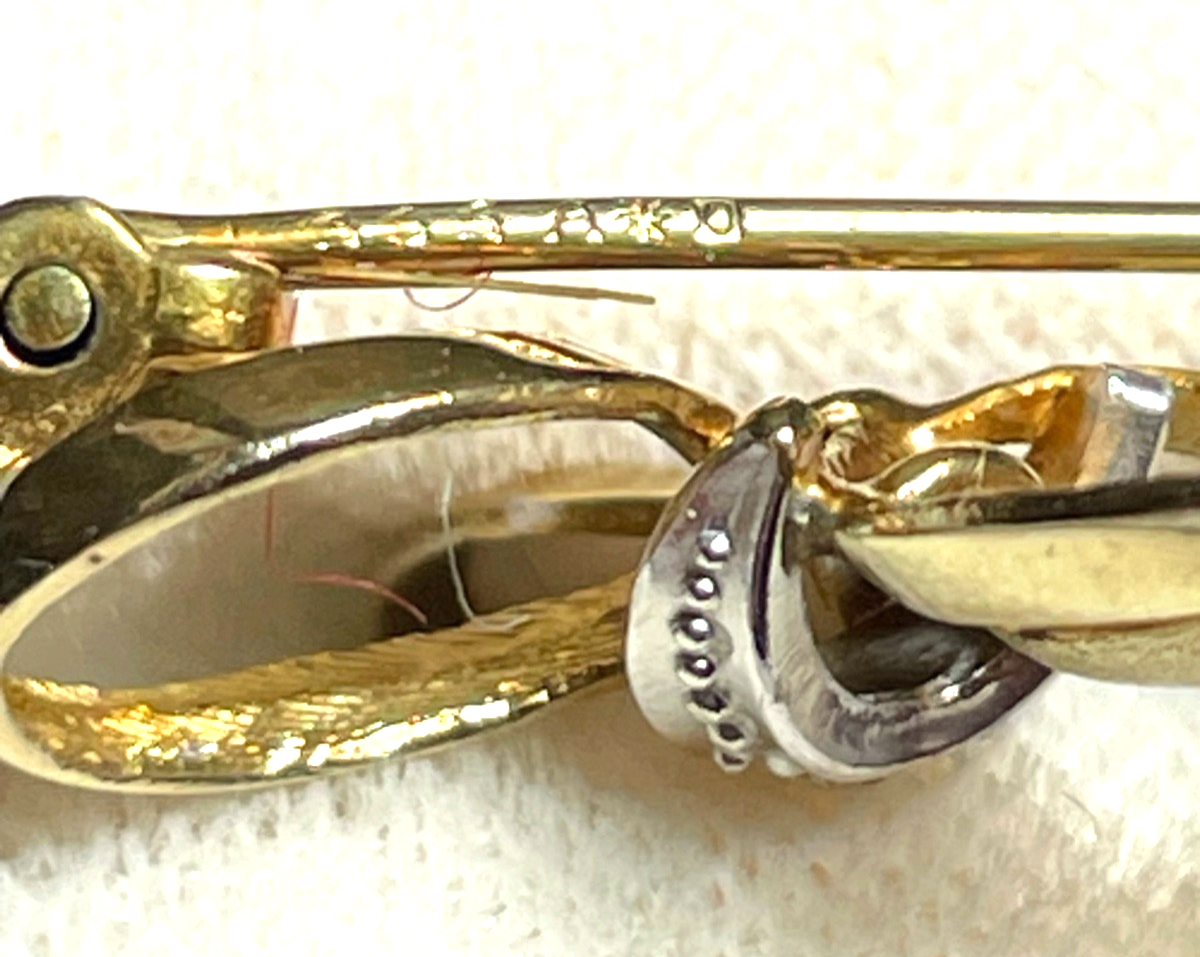 A*D Andreas Daub 333 Gold 8 K Brosche Anstecknadel klassisch Schleife + Brillant4