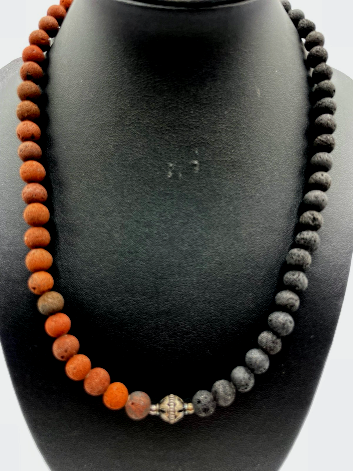 925 Silber Karabiner an Lava Kugel Kette Braun + Schwarz gepflegt 47,5 cm Ø 8 mm1