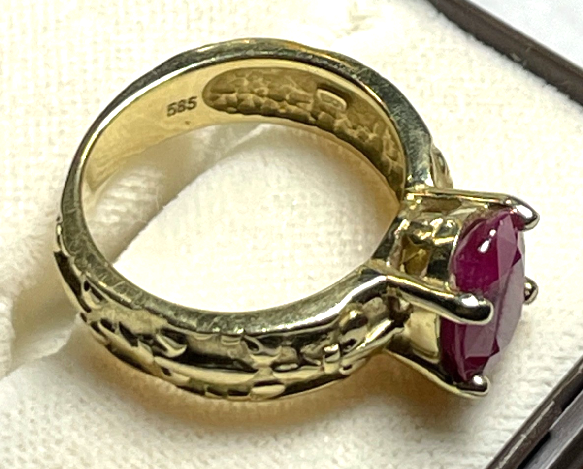 Exklusiver 585 Gold 14 K Ring gr. Rubin Fleur de Lys Wappen Lilie Dekor RG 513