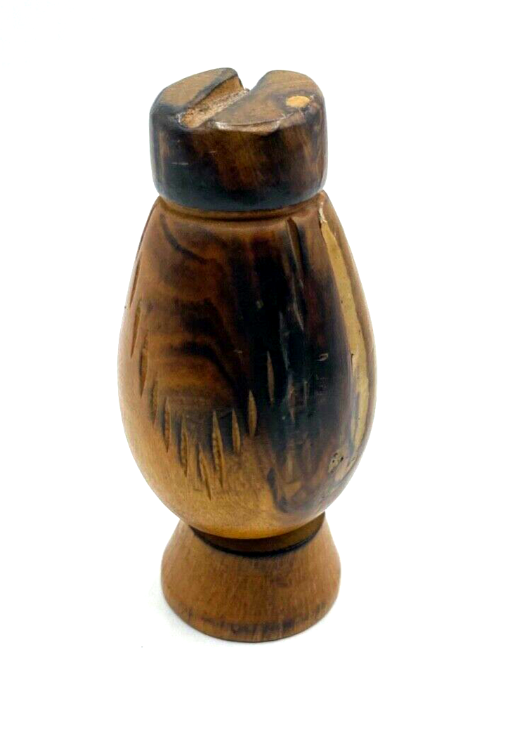 Alter lustig aussehender Nussknacker aus Holz vintage Handarbeit3