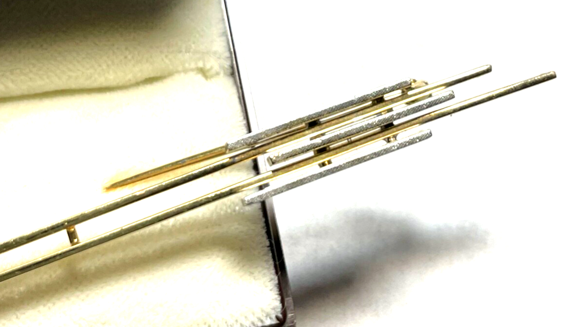 585 Gold 14 K Gold zweifarbig Brosche Anstecknadel Juwelier Modernist 77 mm2