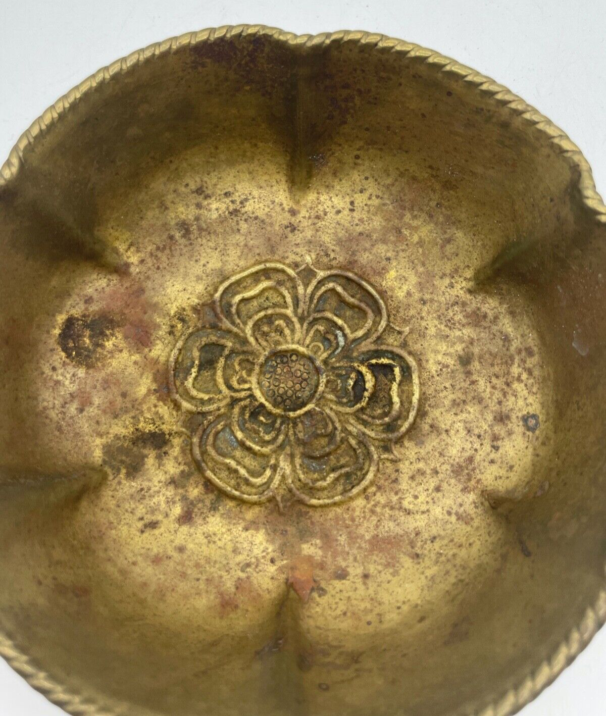 Antik handgefertigter Messing Porringer um 1820 Tudor Rose Dekor Napf Schale5