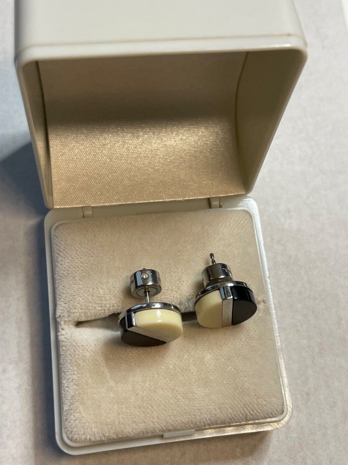 Top gepflegte Michael Kors Premium Ohrstecker Ohrringe Edelstahl zeitloser Chic2
