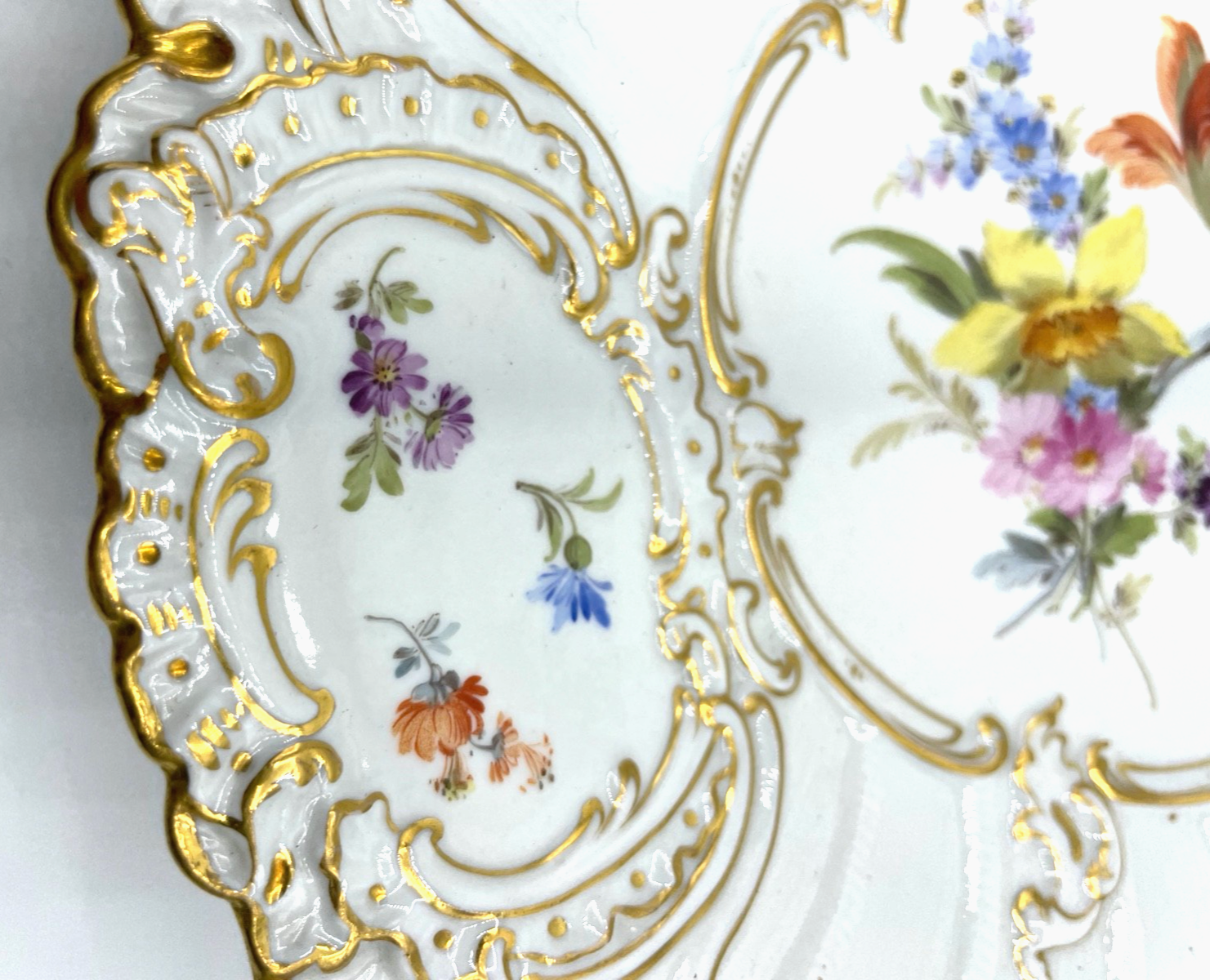 Antik Meissen Porzellan Prunkteller 1. Wahl Blumenbukett Goldstaffage Ø 23 cm4