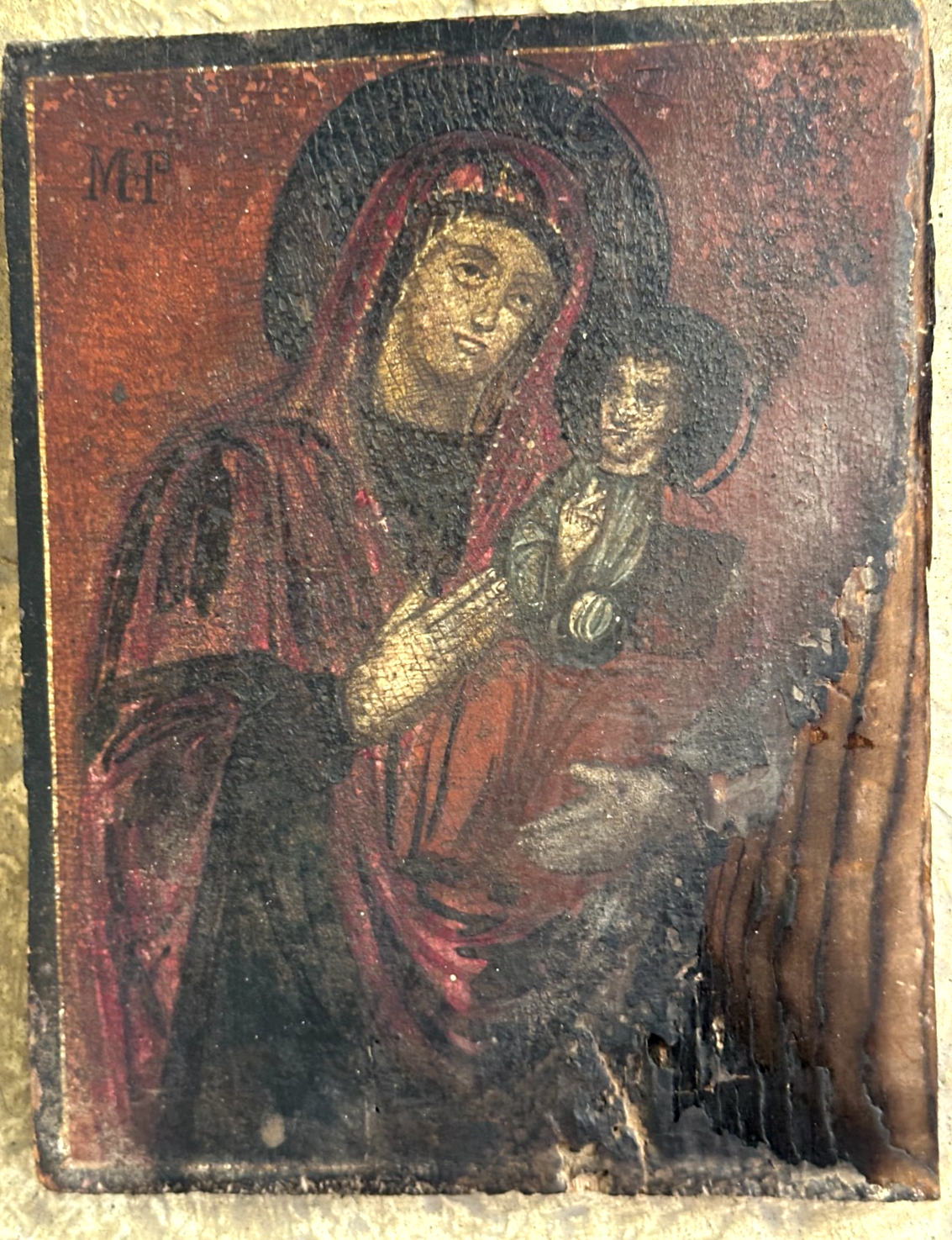 Alte Ikone „Gottesmutter mit Kind“ – Tempera auf Holz - unrestaurierter Zustand1
