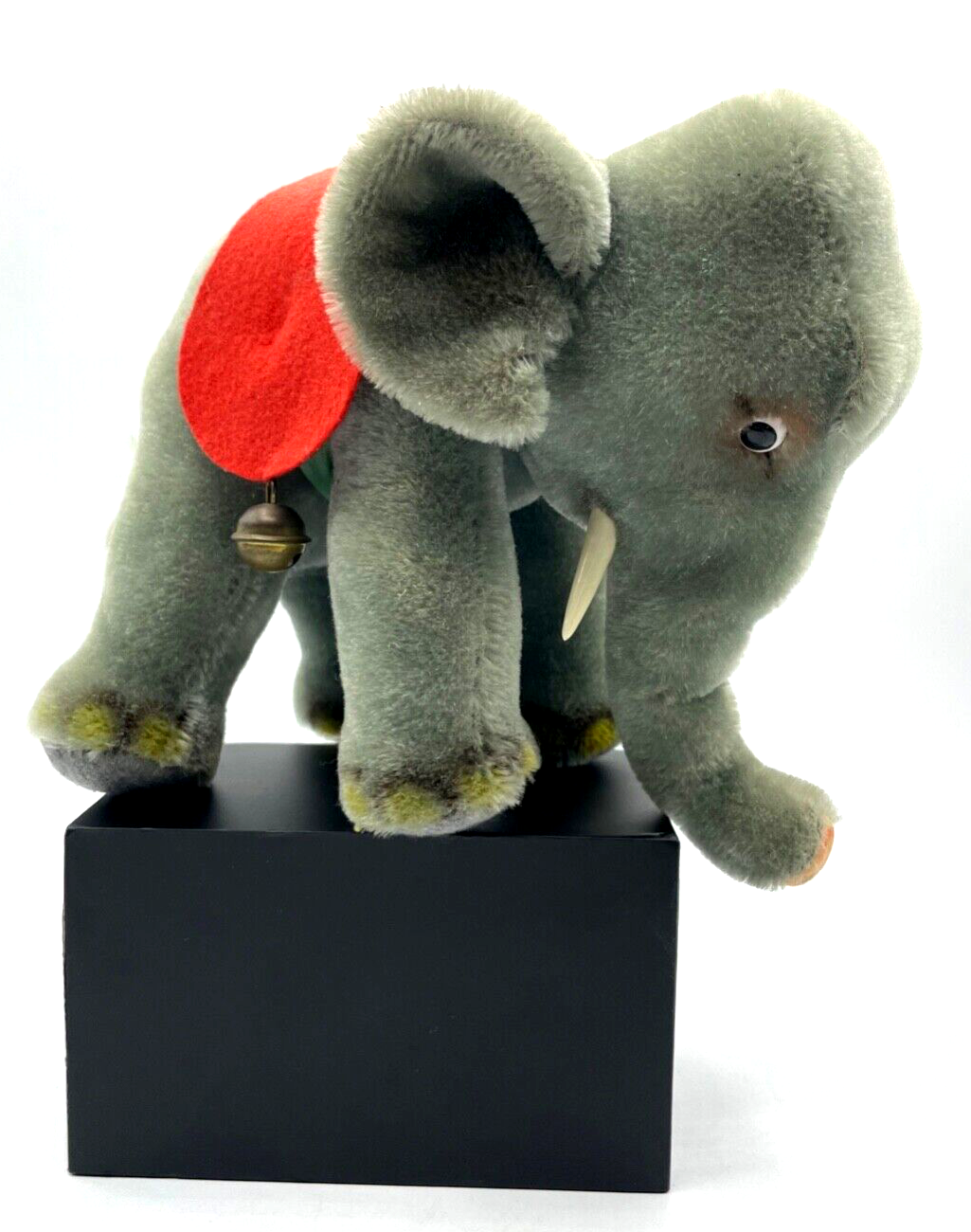 Großer Steiff Elefant Zirkuselefant mit Sattel Knopf Glöckchen H 16 cm L 22 cm2