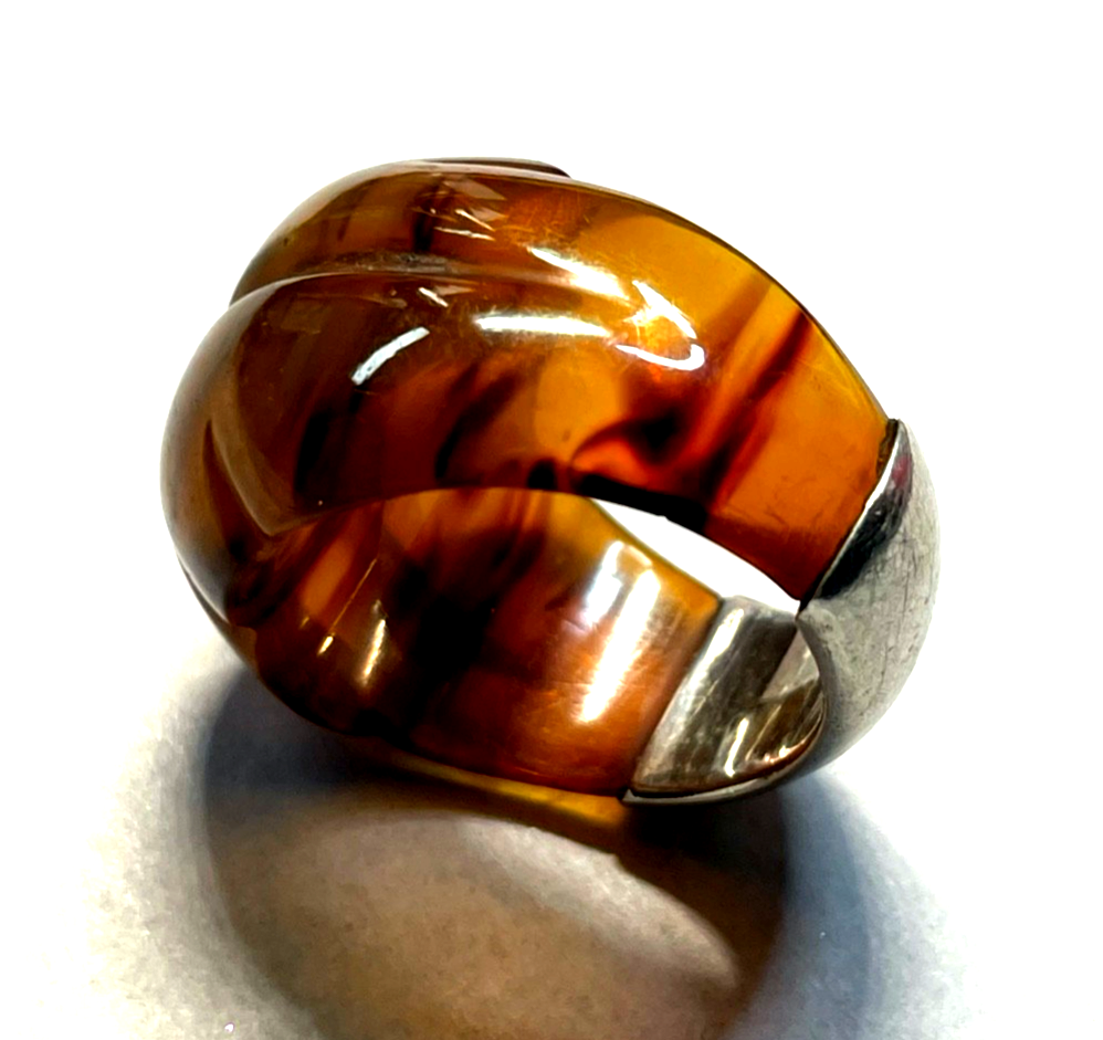 Designer Ring Silber und geschnitzter Kunstharz Bernstein Optik RG 57 Ø 18 mm0
