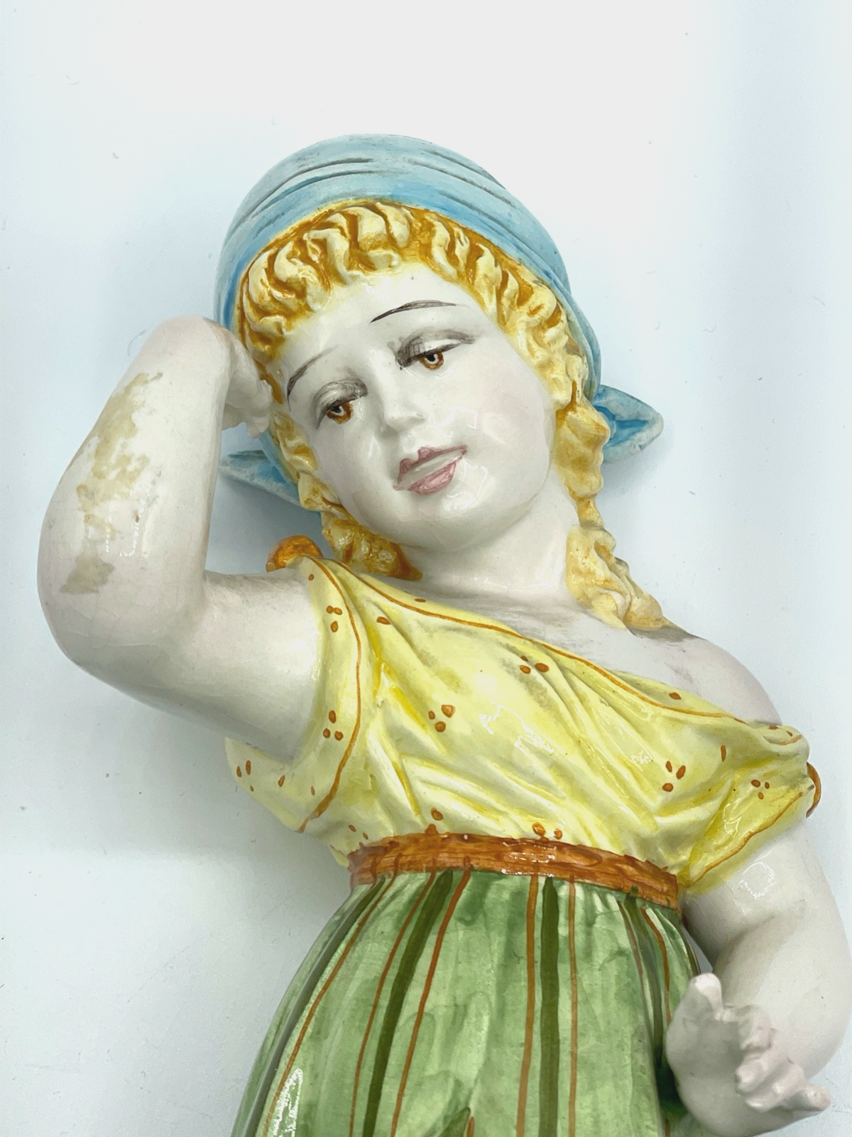 Antik große Porzellan Figur handbemalt aus Italien H 31,5 cm Mädchen Obstkorb10