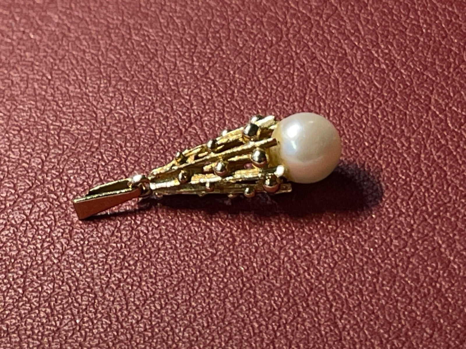 333 Gold 8 K Gelbgold Modernist Anhänger mit Akoya Perle Ø 7 mm L 27 Juwelier9