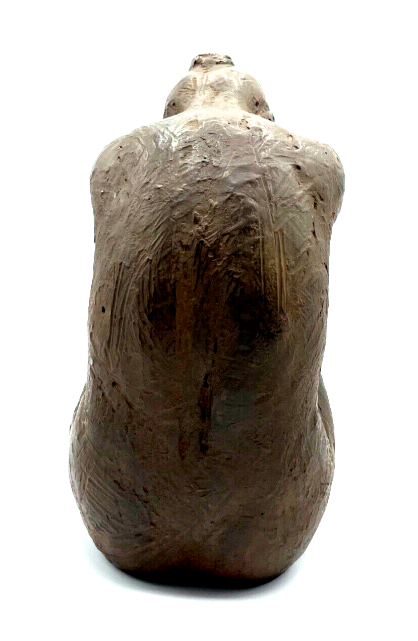 M. Duque femme nu Bronze Akt Figur einer in sich zusammengekauerten Frau 20069