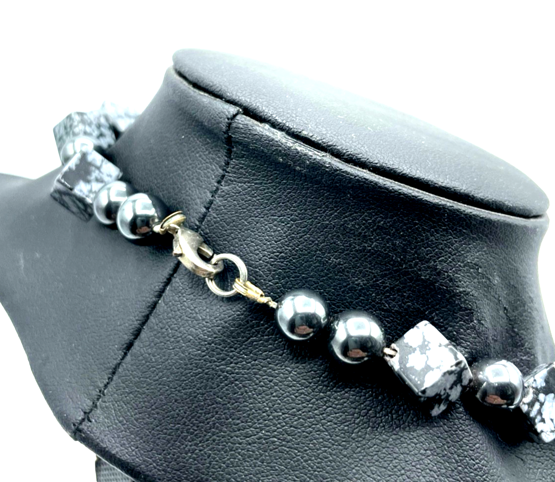 Vintage Howlith Würfel + Hämatit Perlen im Mix Halskette L 51 cm sehr gepflegt2