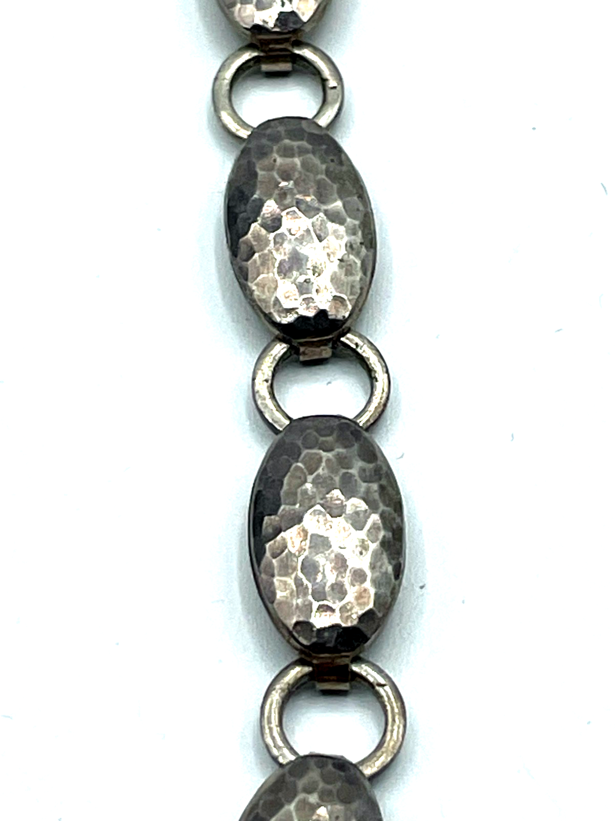 Antik Collier Hammerschlag Dekor Bauhaus Ära vermutlich WMF Schmuck versilbert7