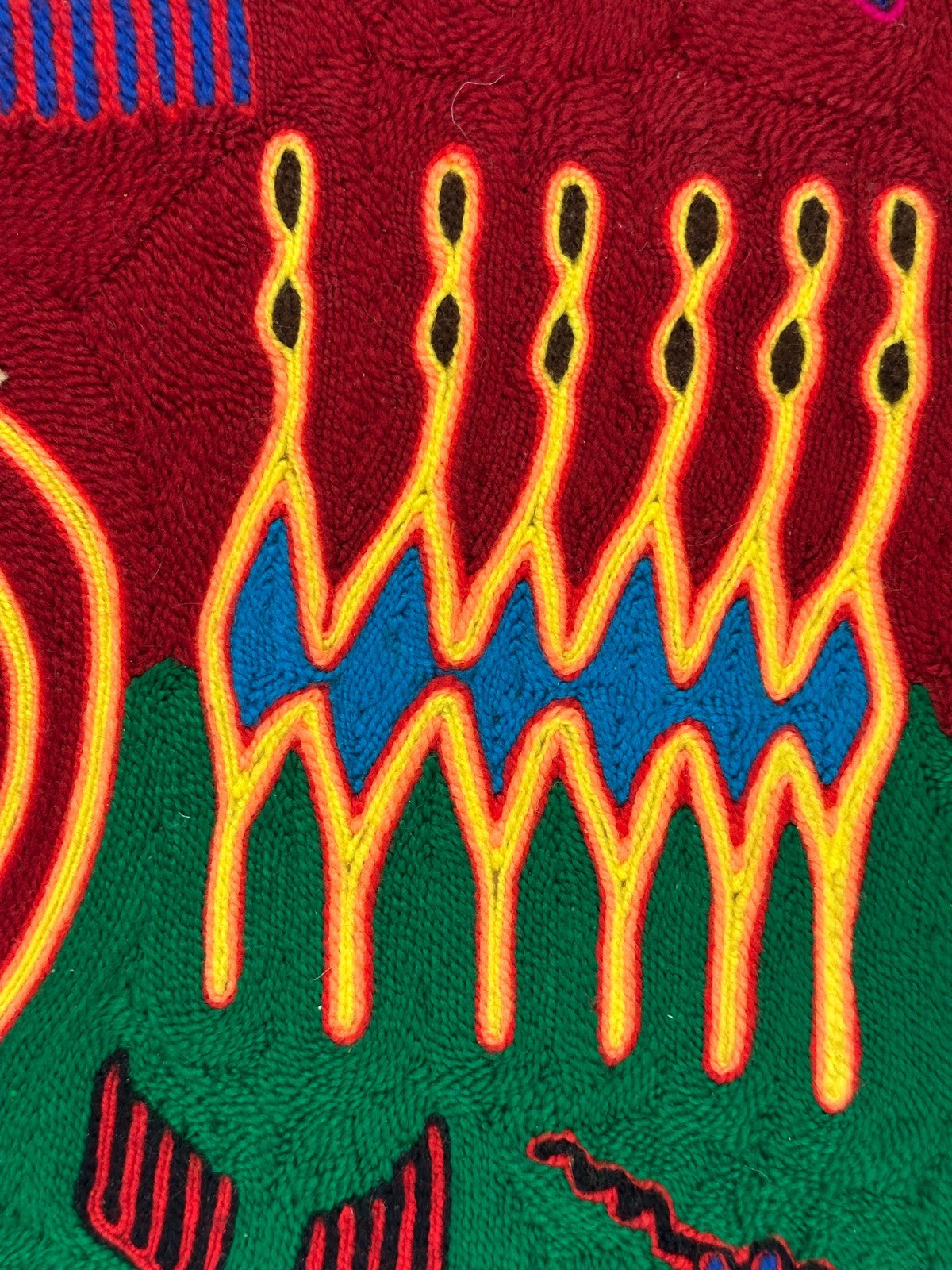 Huichol Garnbild „Nierika“ – Eligio Carrillo - 61×58 cm - Hirsch & Peyote5