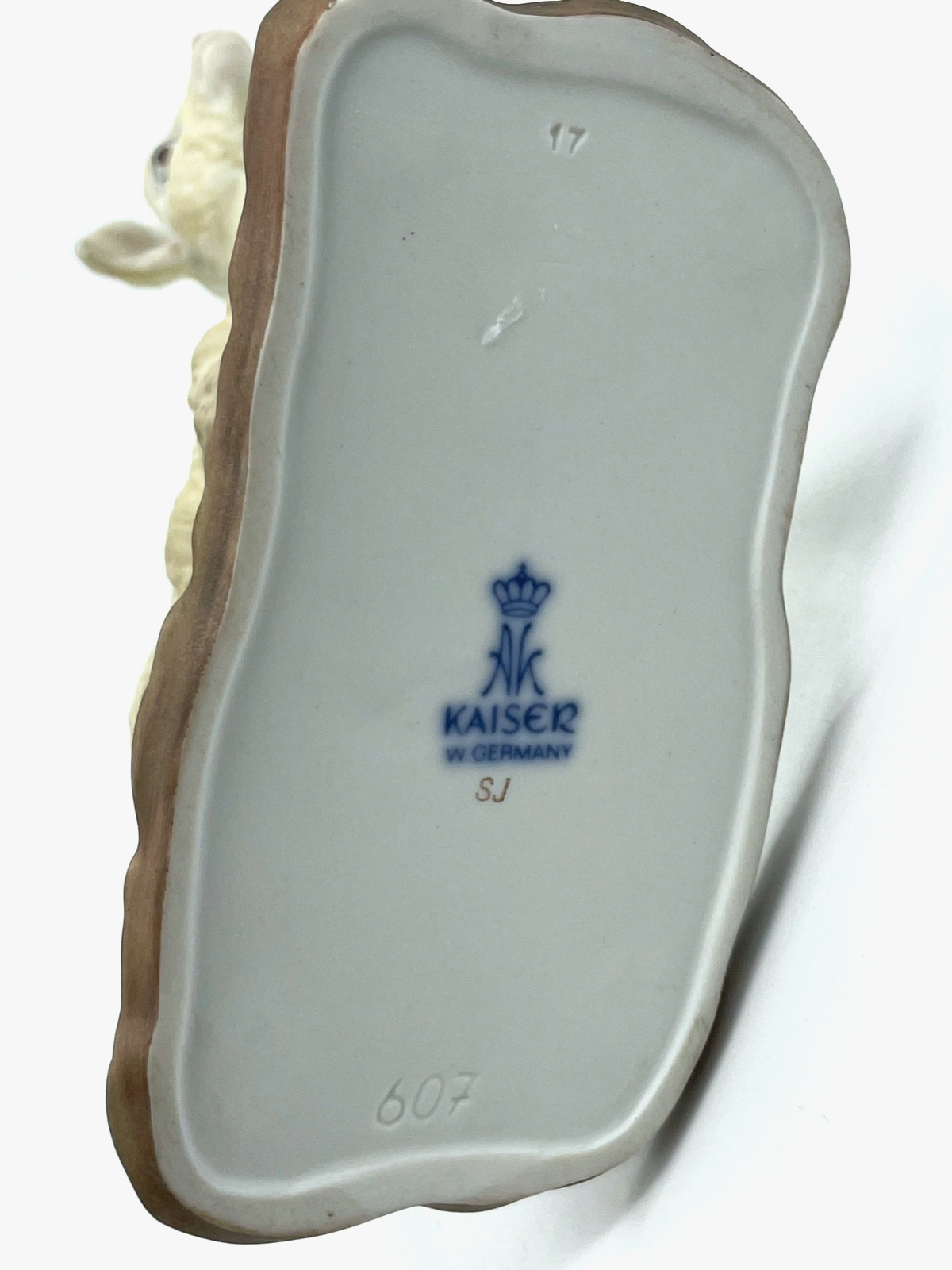 Kaiser Porzellan Figur Lamm Schäfchen signiert Gawantka handbemalt H 11,5 cm7