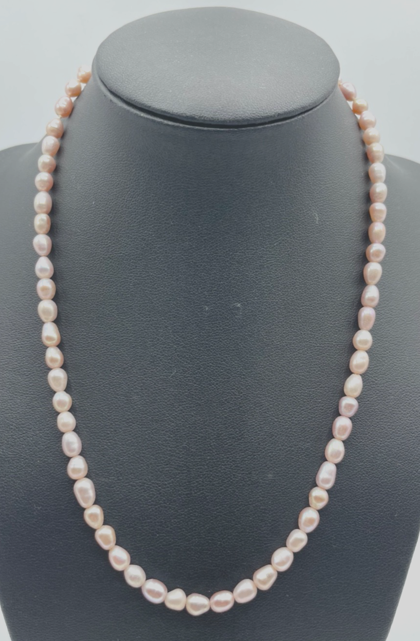 Zart Pastell Rosa SWZ Perlenkette 333 Gold Schliesse Juwelier 45 cm B 5 mm gepfl0