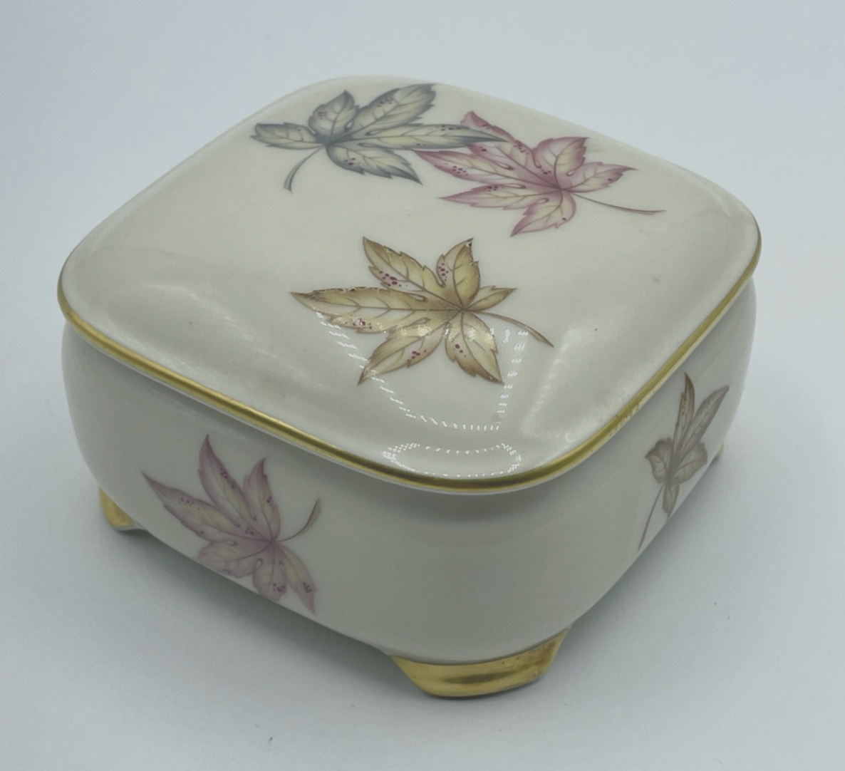 Vintage Rosenthal Marktredwitz Thomas ivory Porzellan Dose Blattdekor 30erJ gepf0
